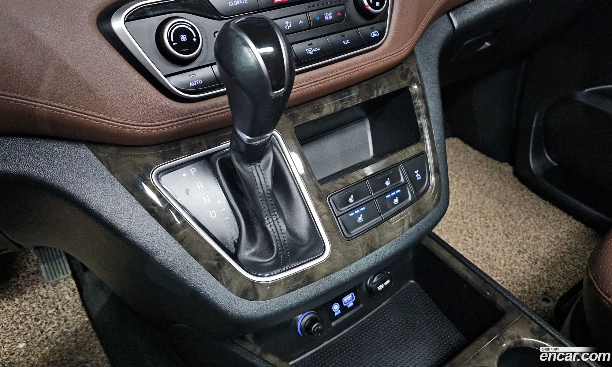 Hyundai Grand Starex 2019 — 2