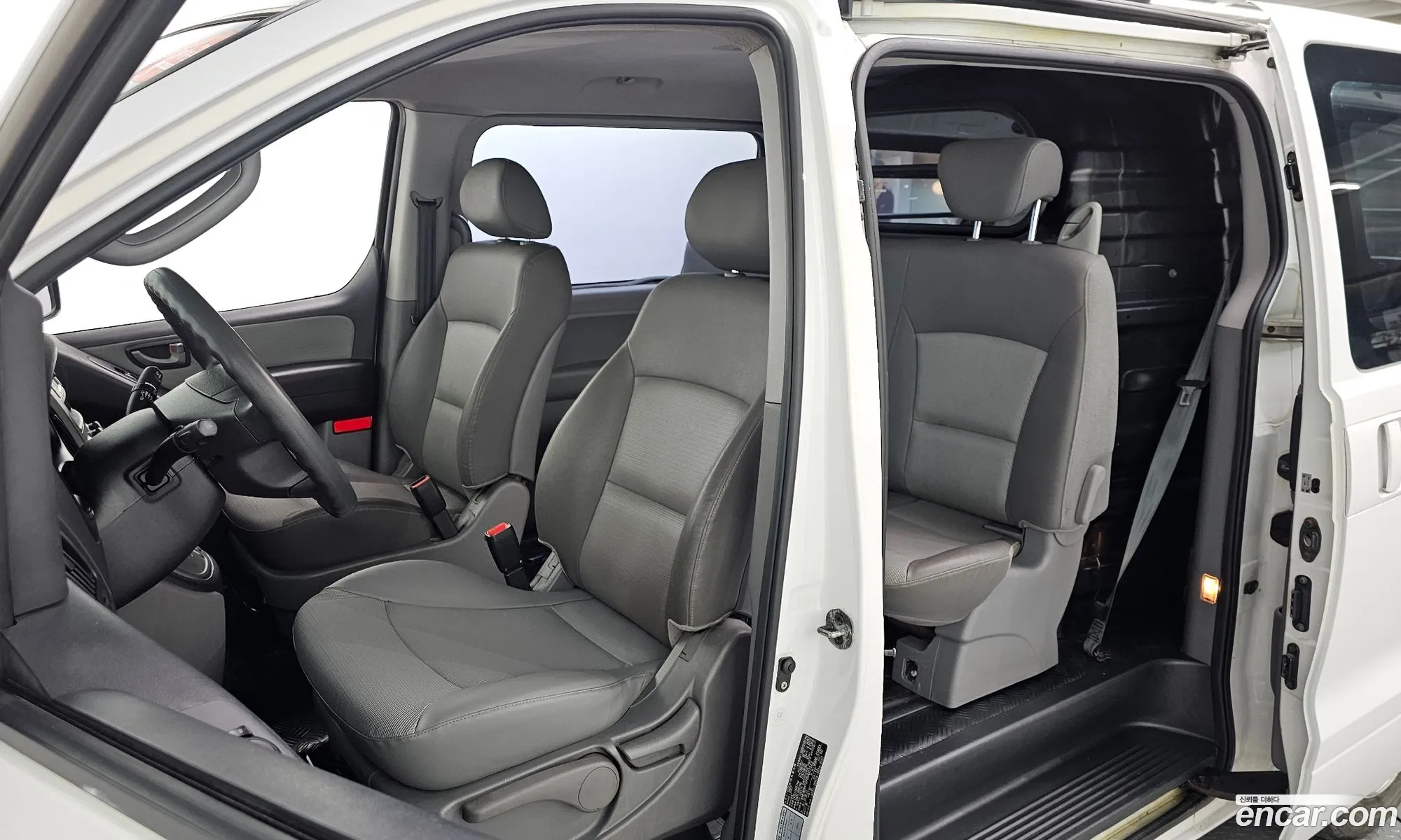 Hyundai Grand Starex 2007 — 2