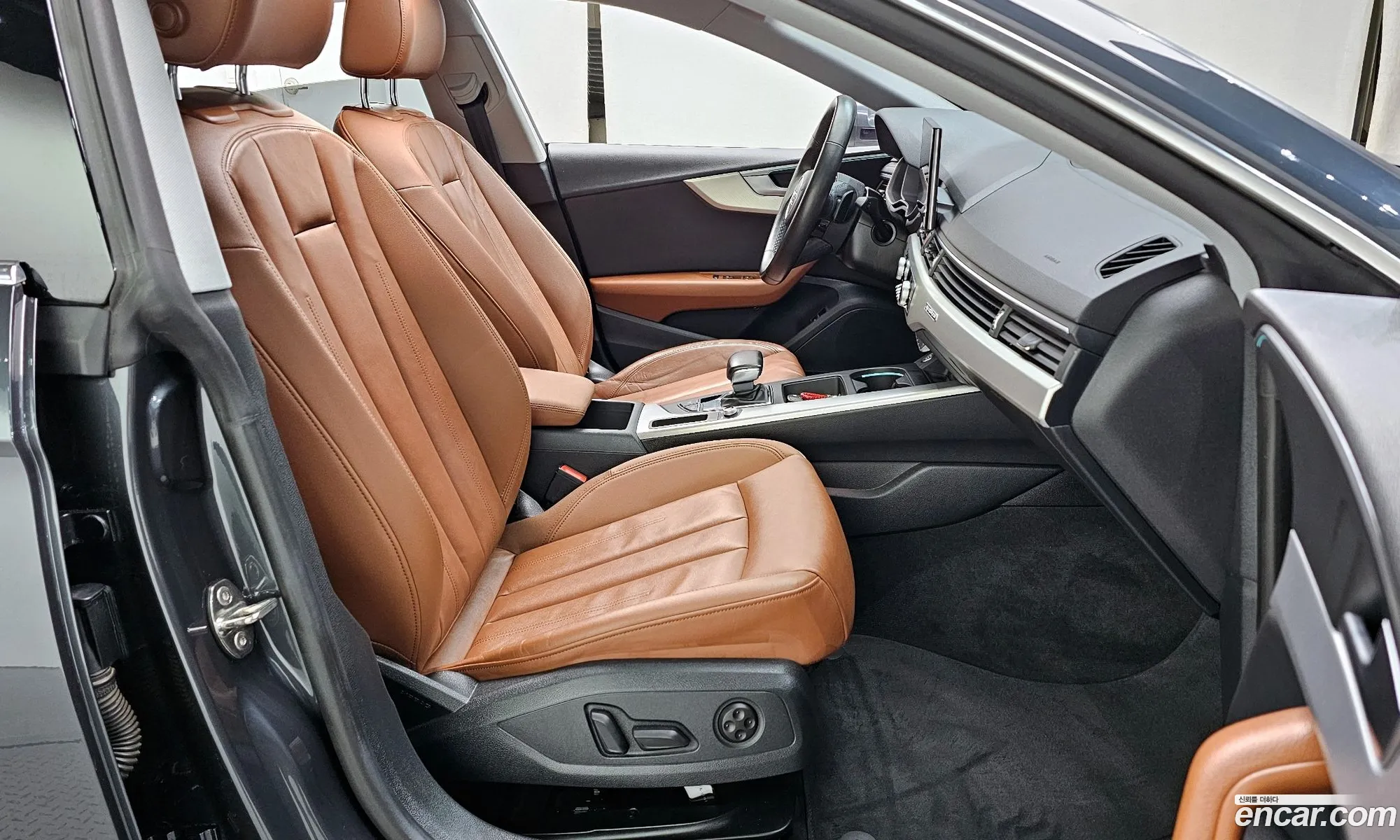 Audi A5 2021 WAUZZZF52MA060167 — 4