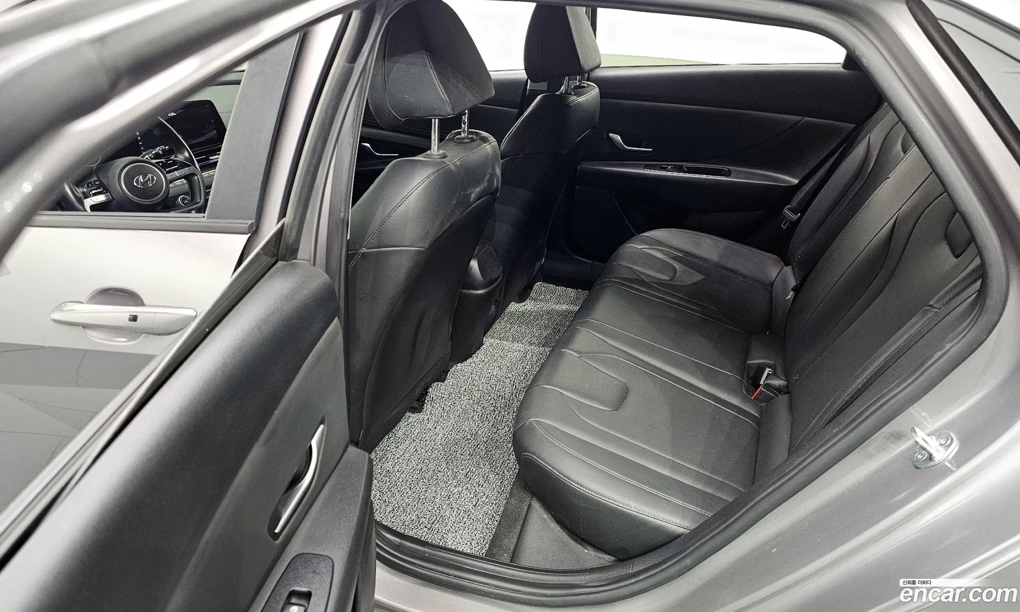 Hyundai Elantra 2020 — 8