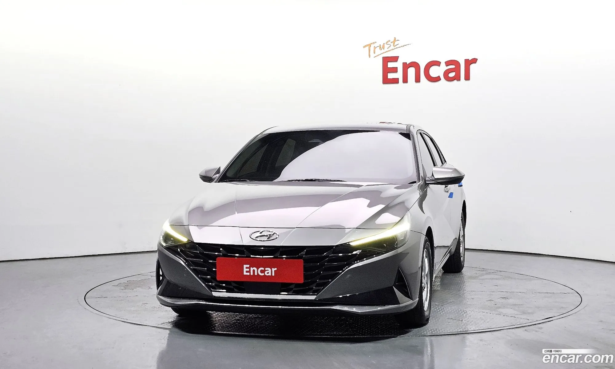 Hyundai Elantra 2020 — 13