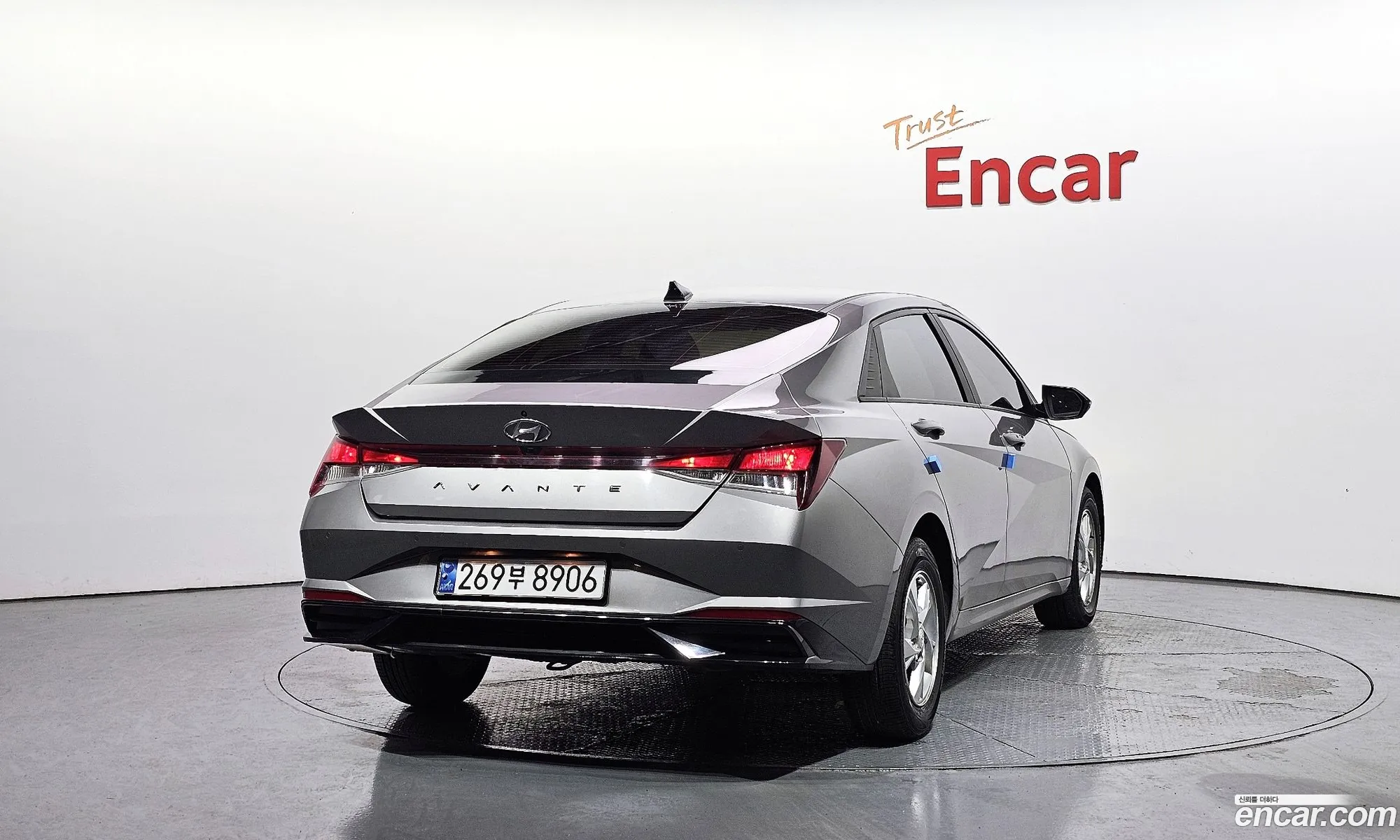 Hyundai Elantra 2020 — 14
