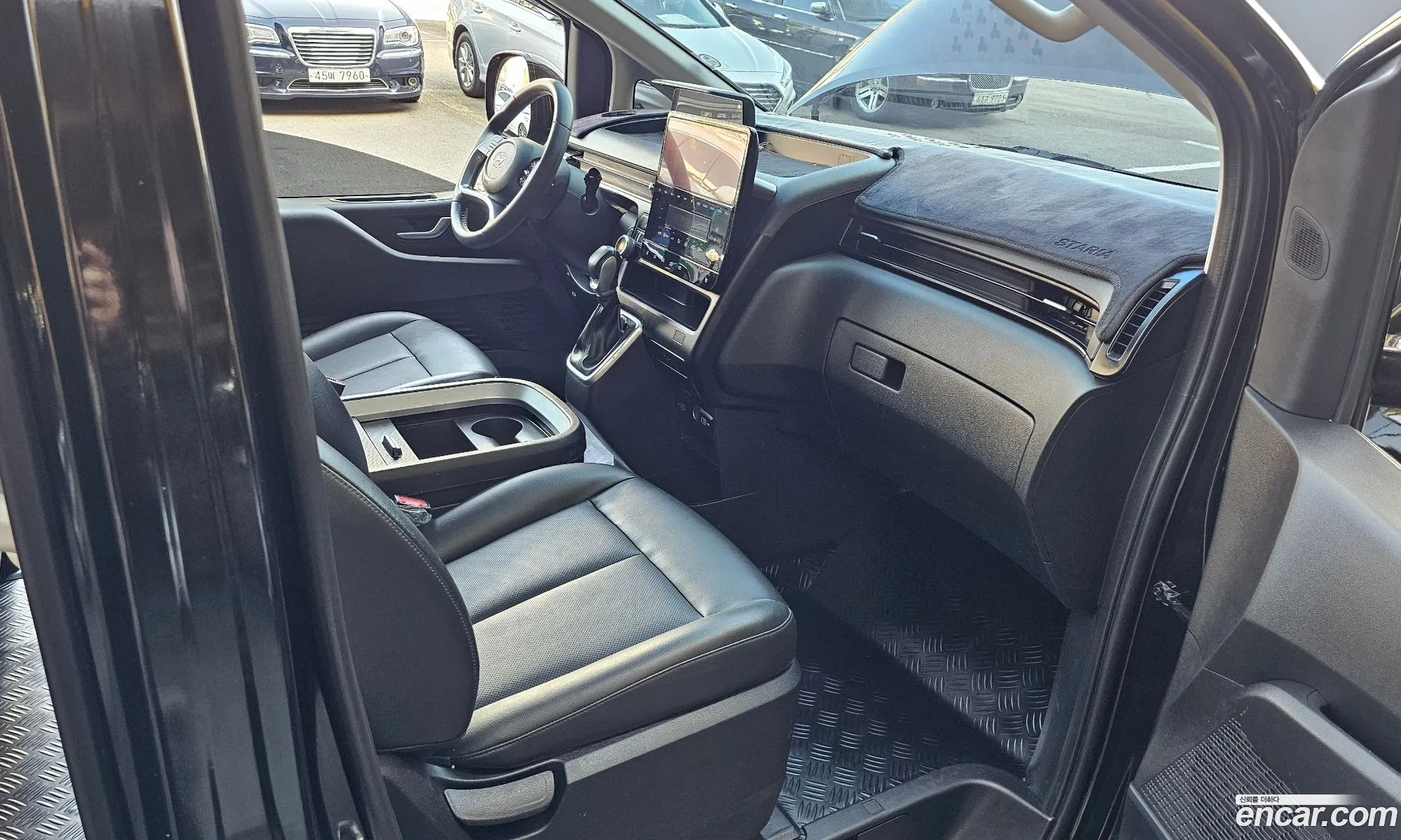 Hyundai Staria 2021 — 16