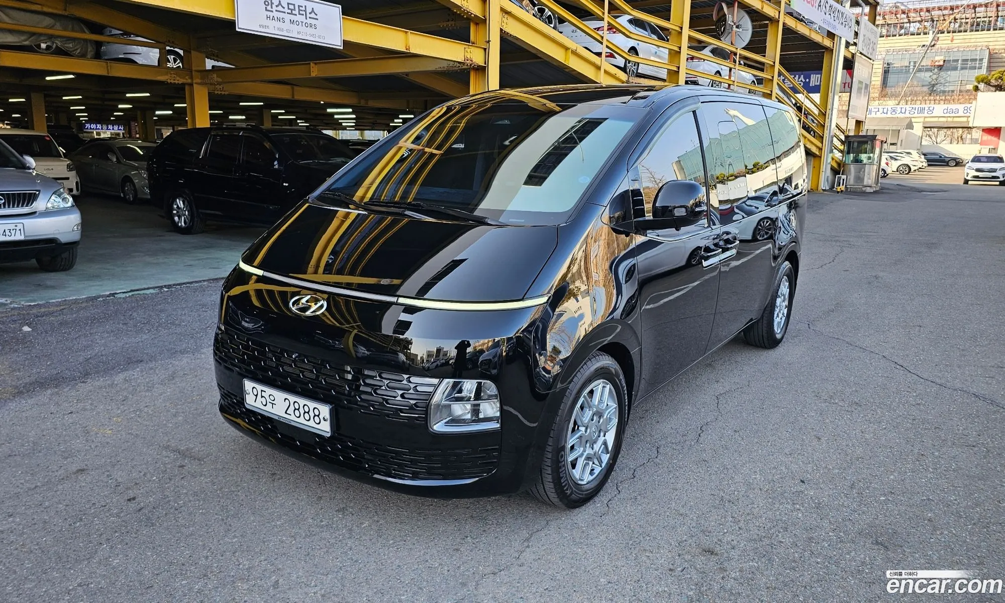 Hyundai Staria 2021 — 18