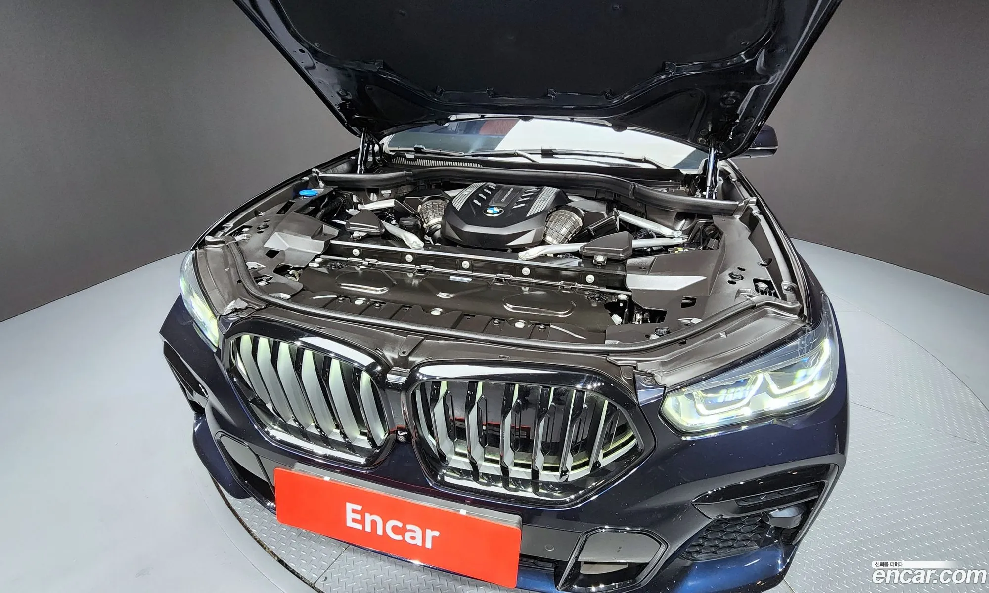 BMW X6 2023 WBACY8108P9R54453 — 11