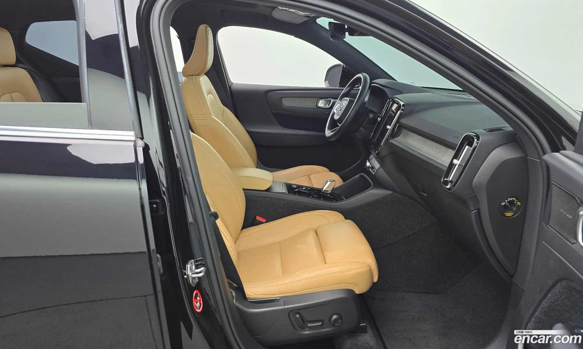 Volvo XC40 2021 YV1XZK92CM2543209 — 13
