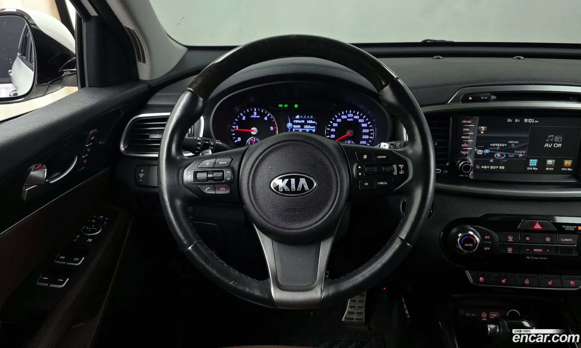 Kia Sorento 2017 KNAPK81ABHA364571 — 6
