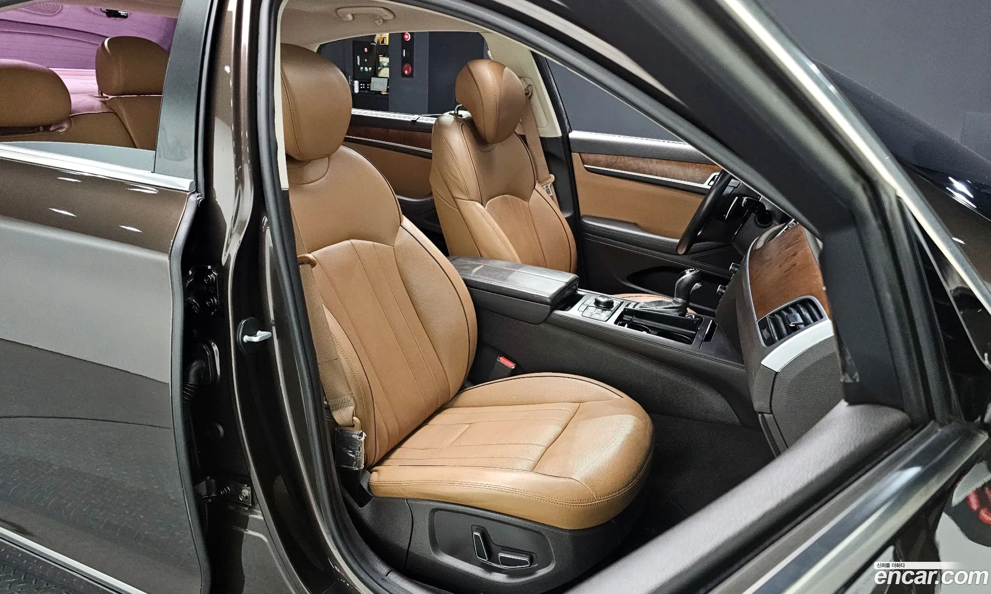 Hyundai Genesis DH 2015 — 2