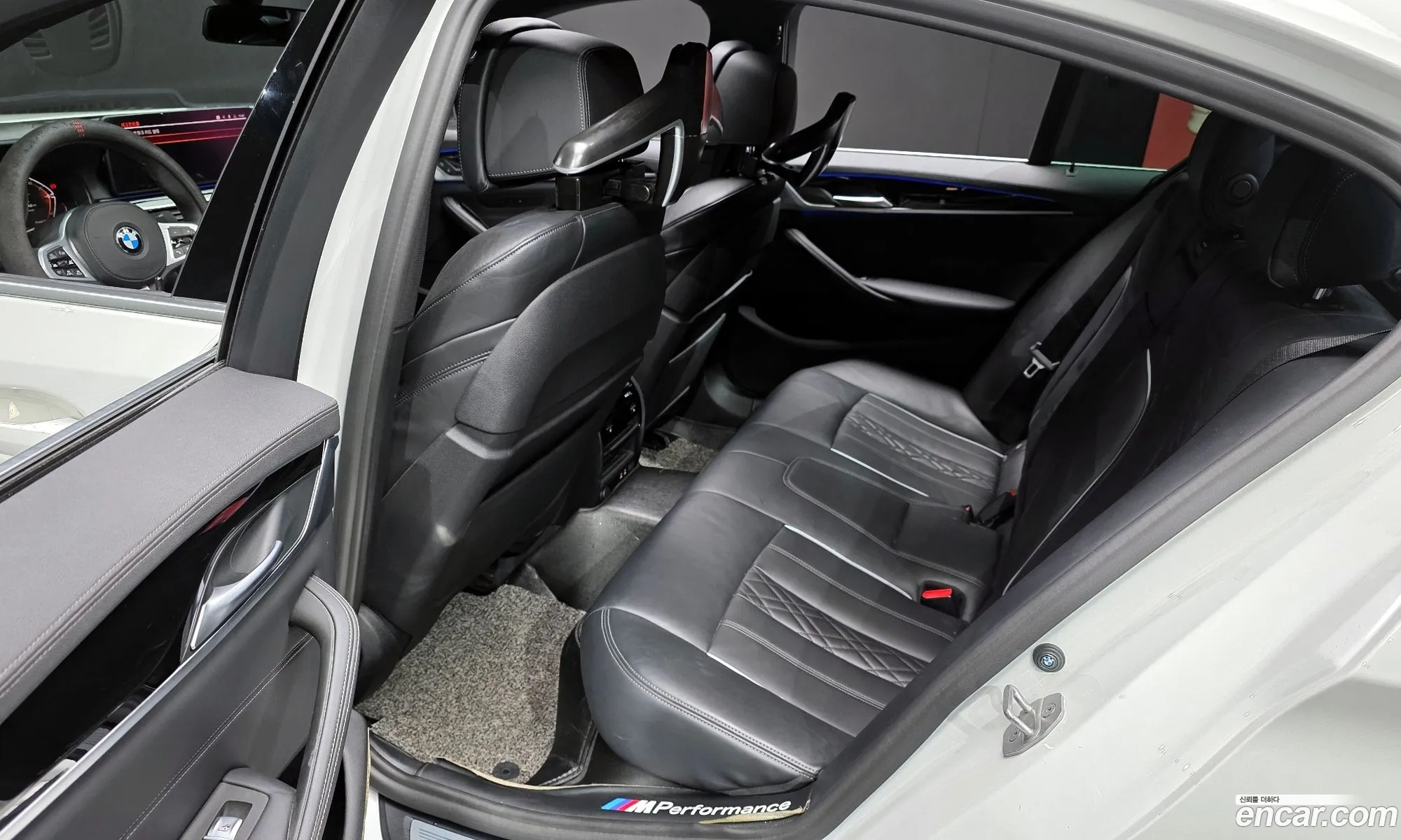 BMW 5 Series 2021 — 5