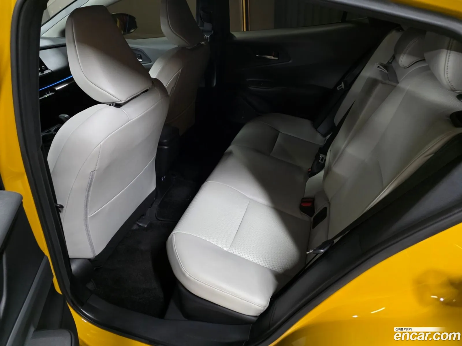 Toyota Prius 2023 — 11