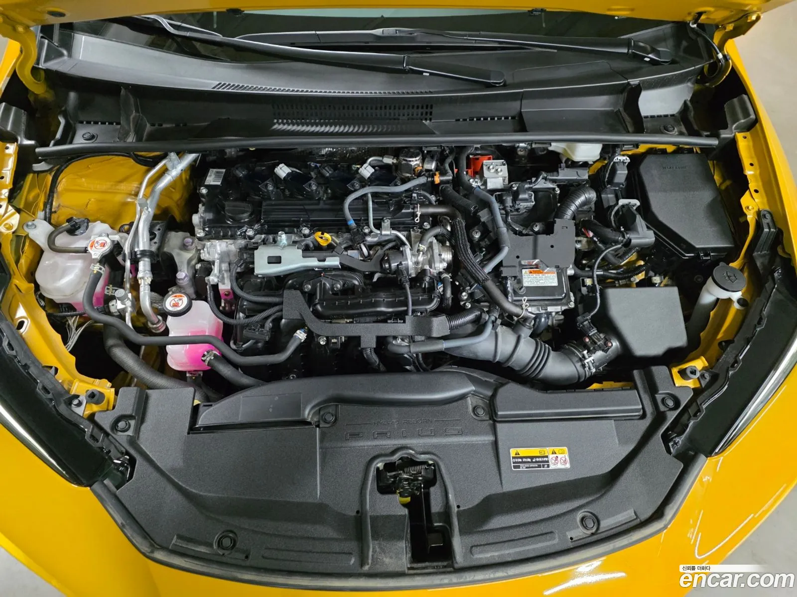 Toyota Prius 2023 — 2