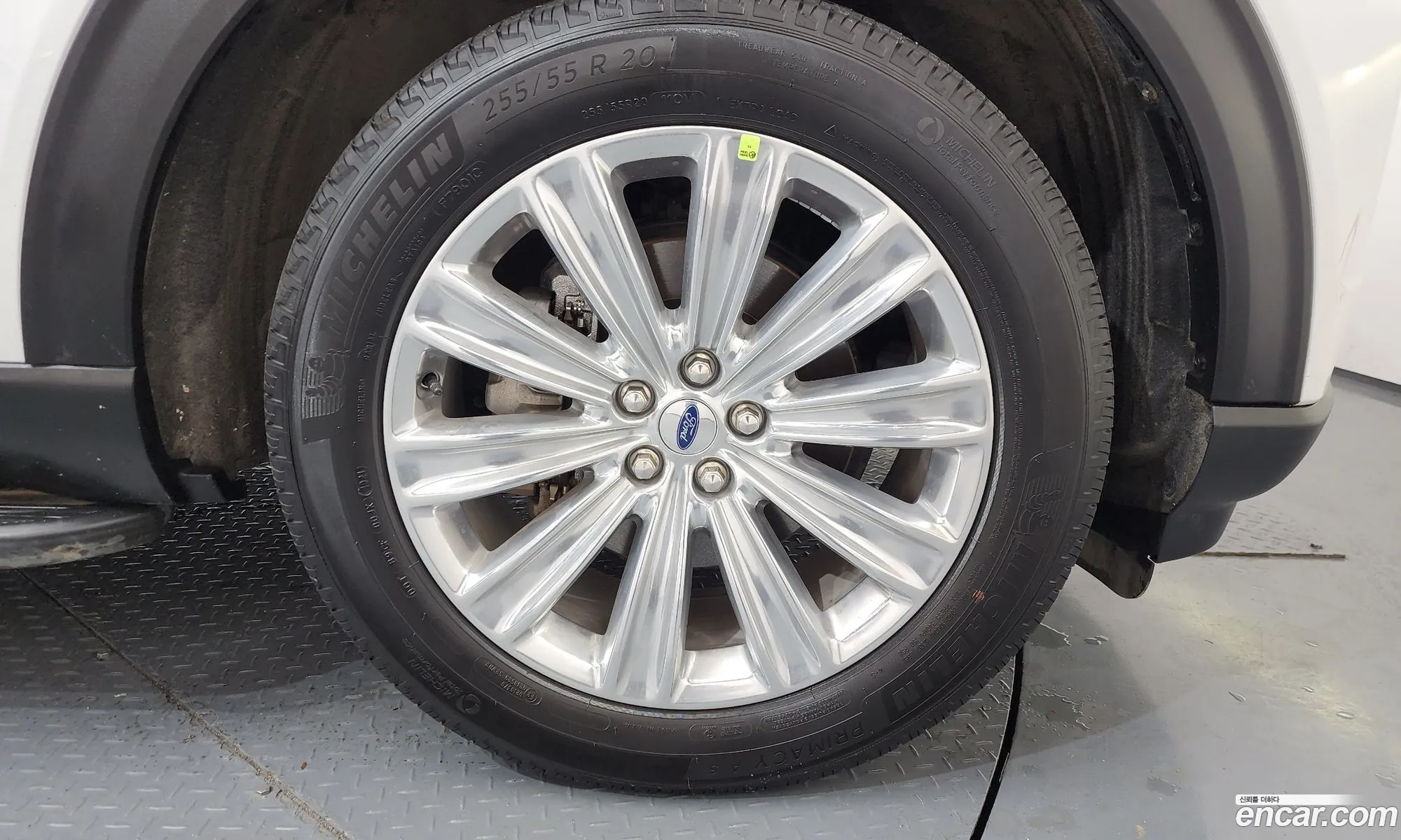 Ford Explorer 6th Gen 2021 — 13
