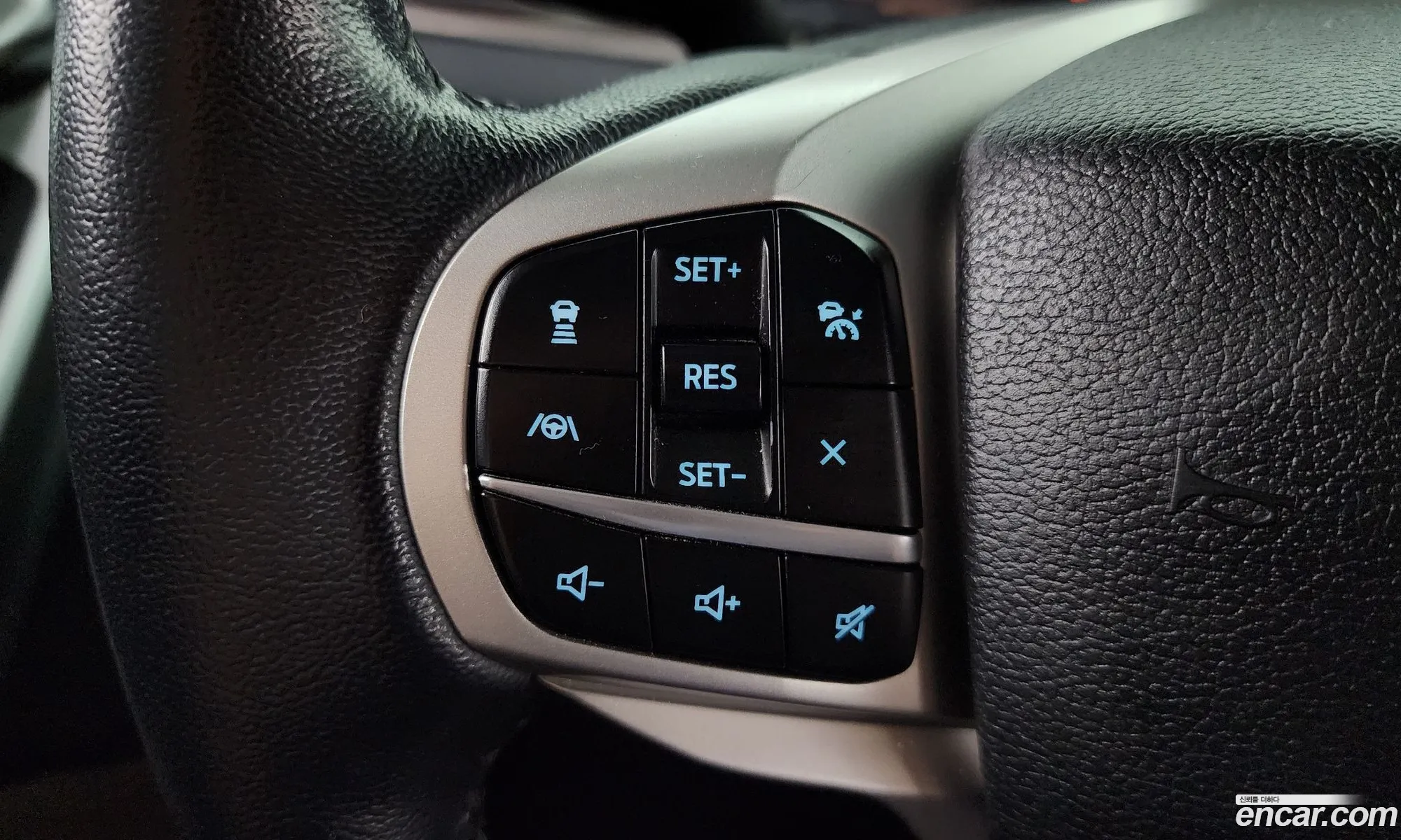 Ford Explorer 6th Gen 2021 — 17