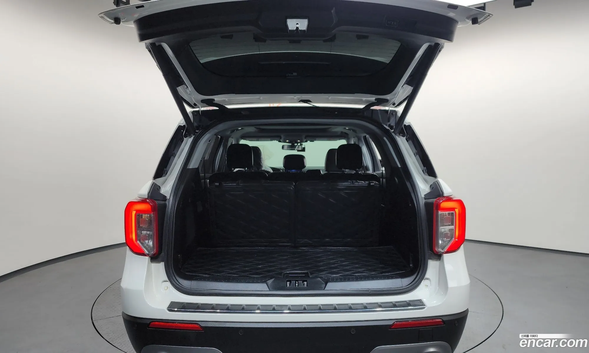 Ford Explorer 6th Gen 2021 — 10