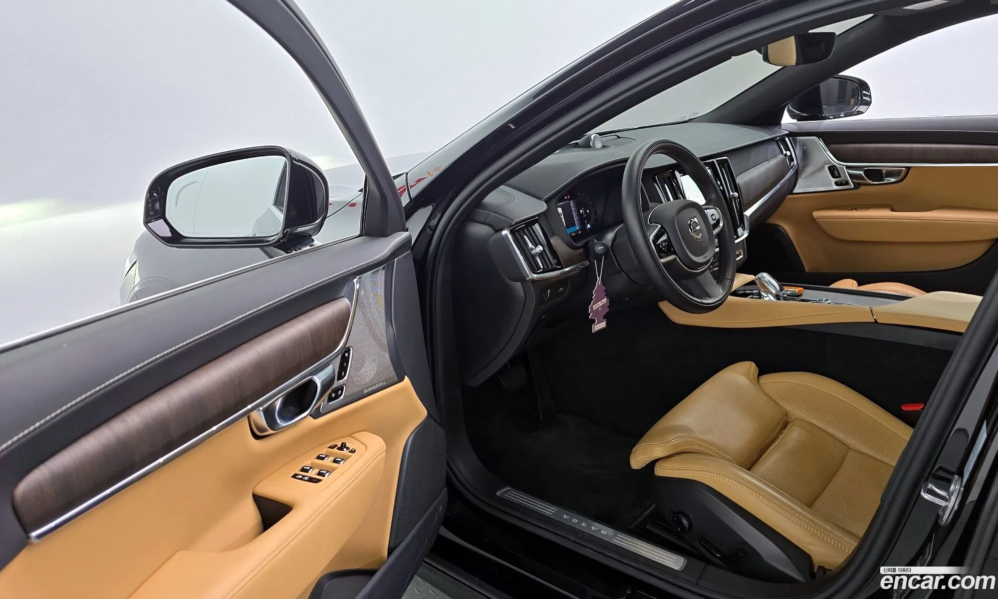 Volvo S90 2022 — 17