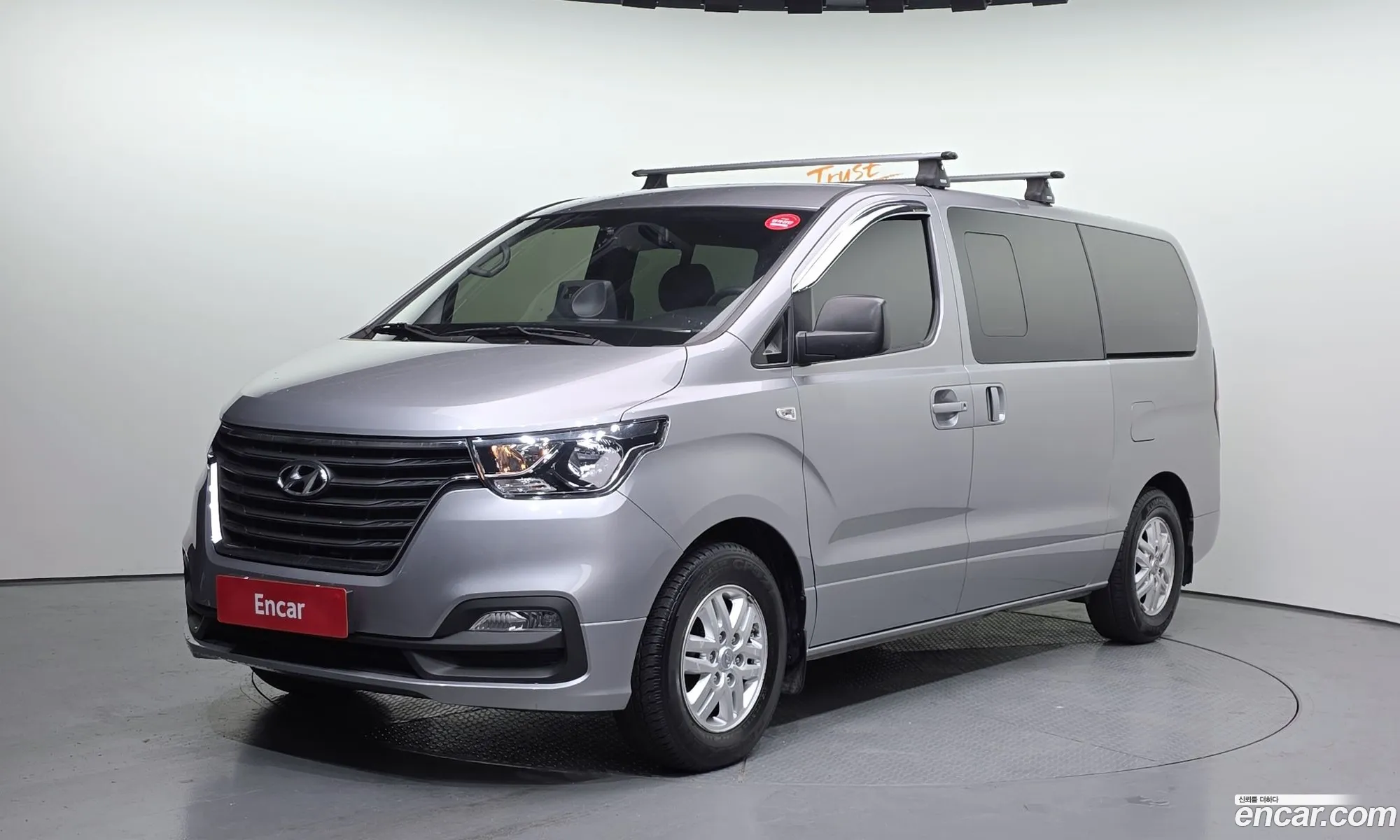 Hyundai Grand Starex 2020 — 19
