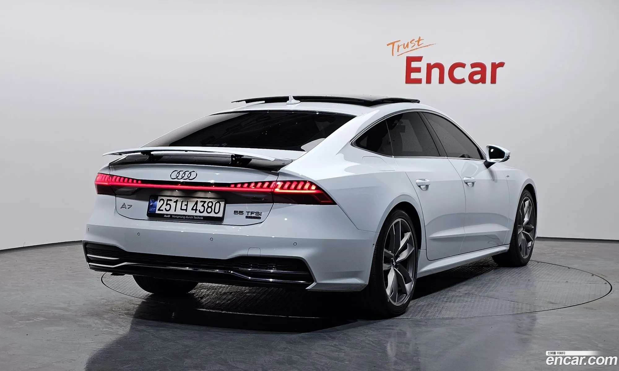 Audi A7 2020 WAUZZZF21LN092394 — 3