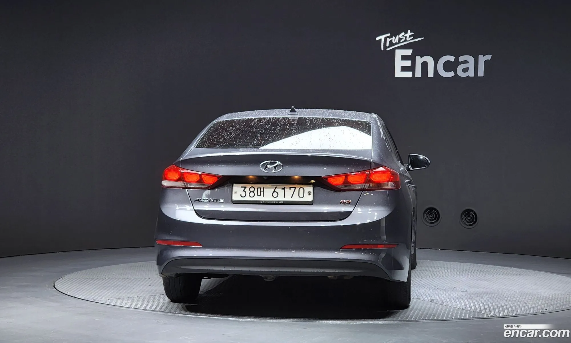 Hyundai Elantra AD 2017 — 9