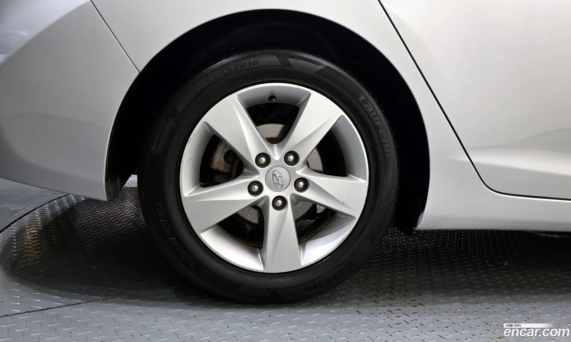 Hyundai Elantra MD 2012 — 11