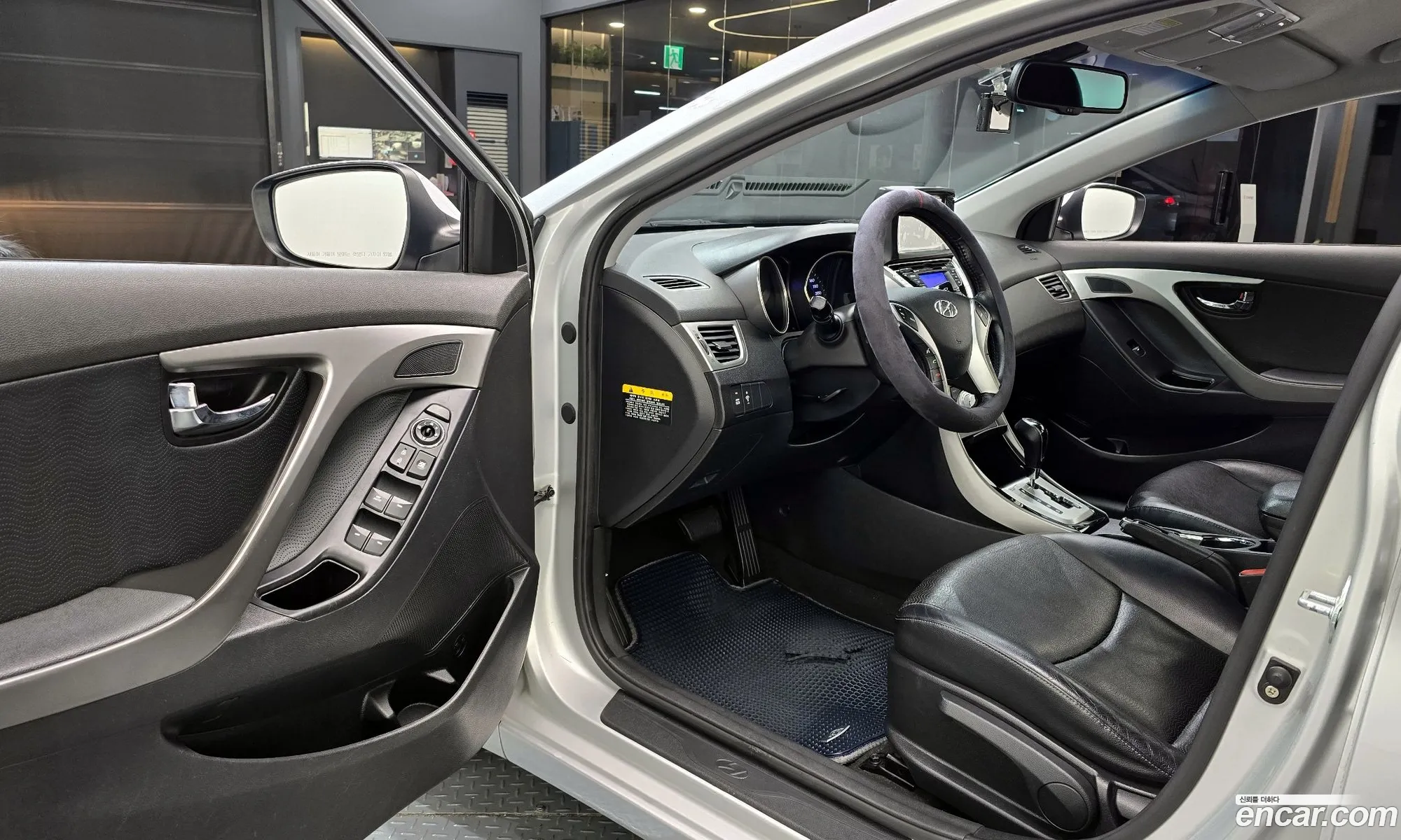 Hyundai Elantra MD 2012 — 16