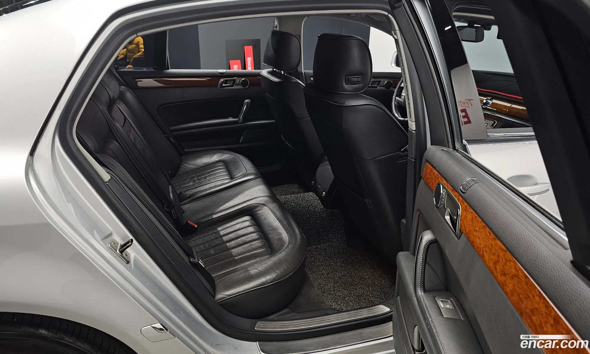 Volkswagen Phaeton 2011 WVWZZZ3DZB8002558 — 12