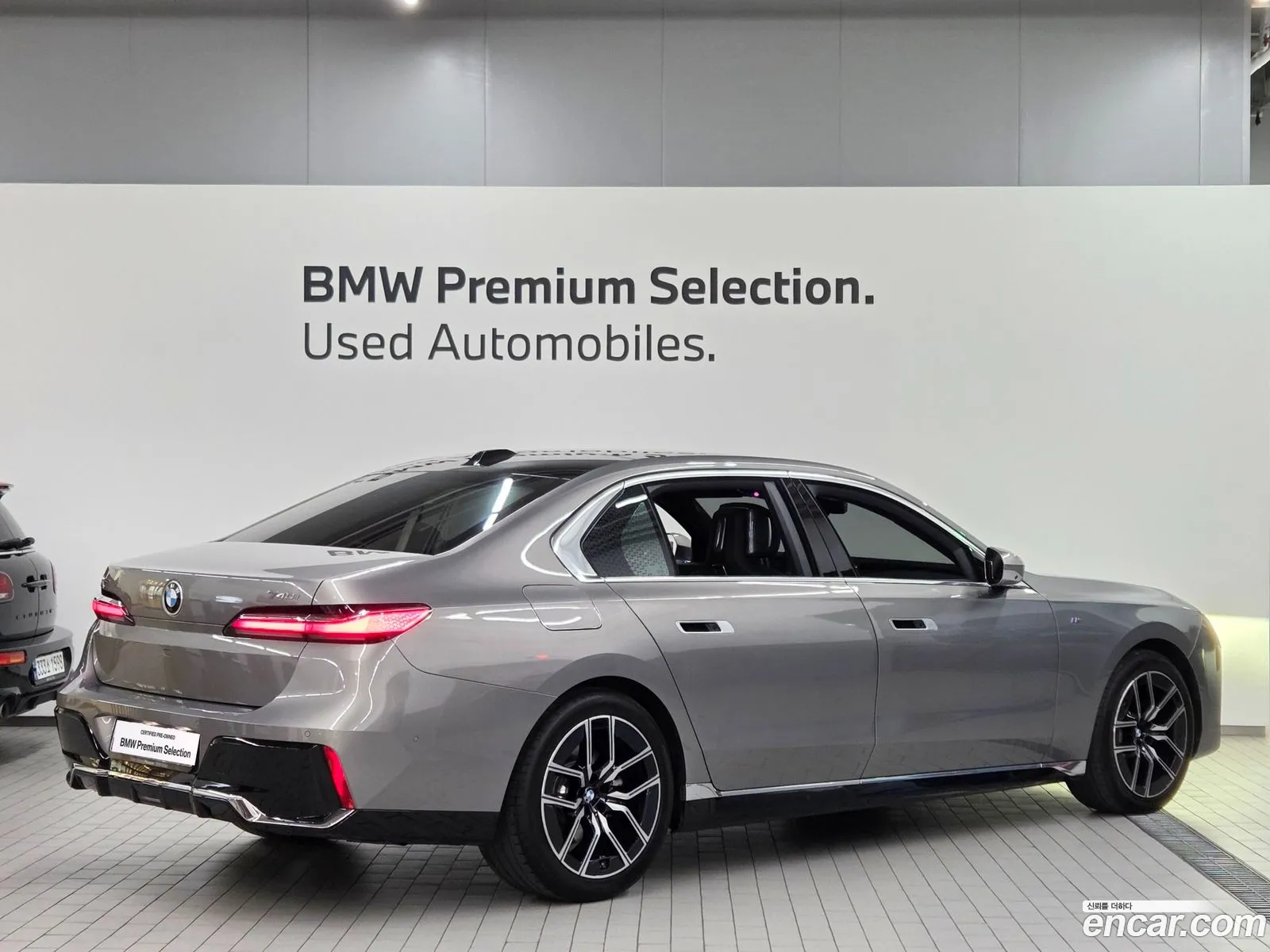BMW 7 Series 2024 — 16