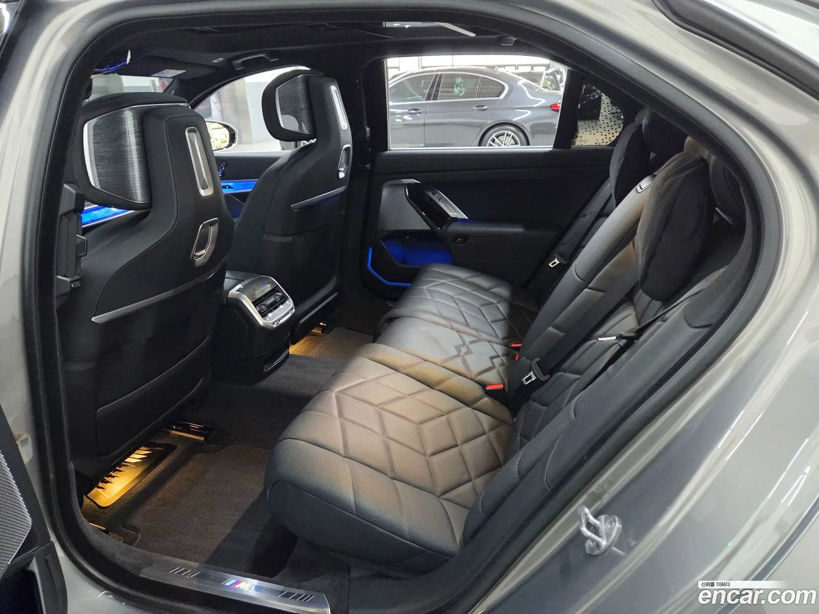 BMW 7 Series 2024 — 9