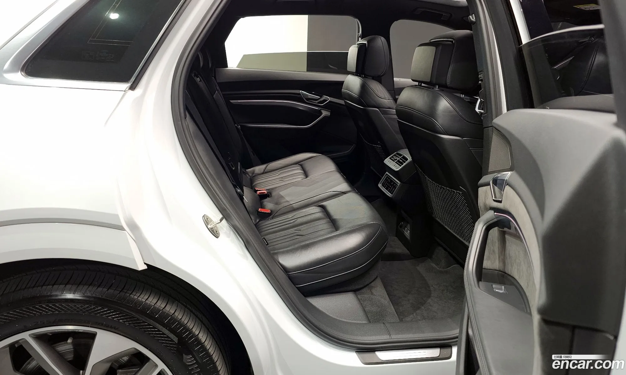 Audi e-tron 2021 WAUZZZGE3MB043533 — 20