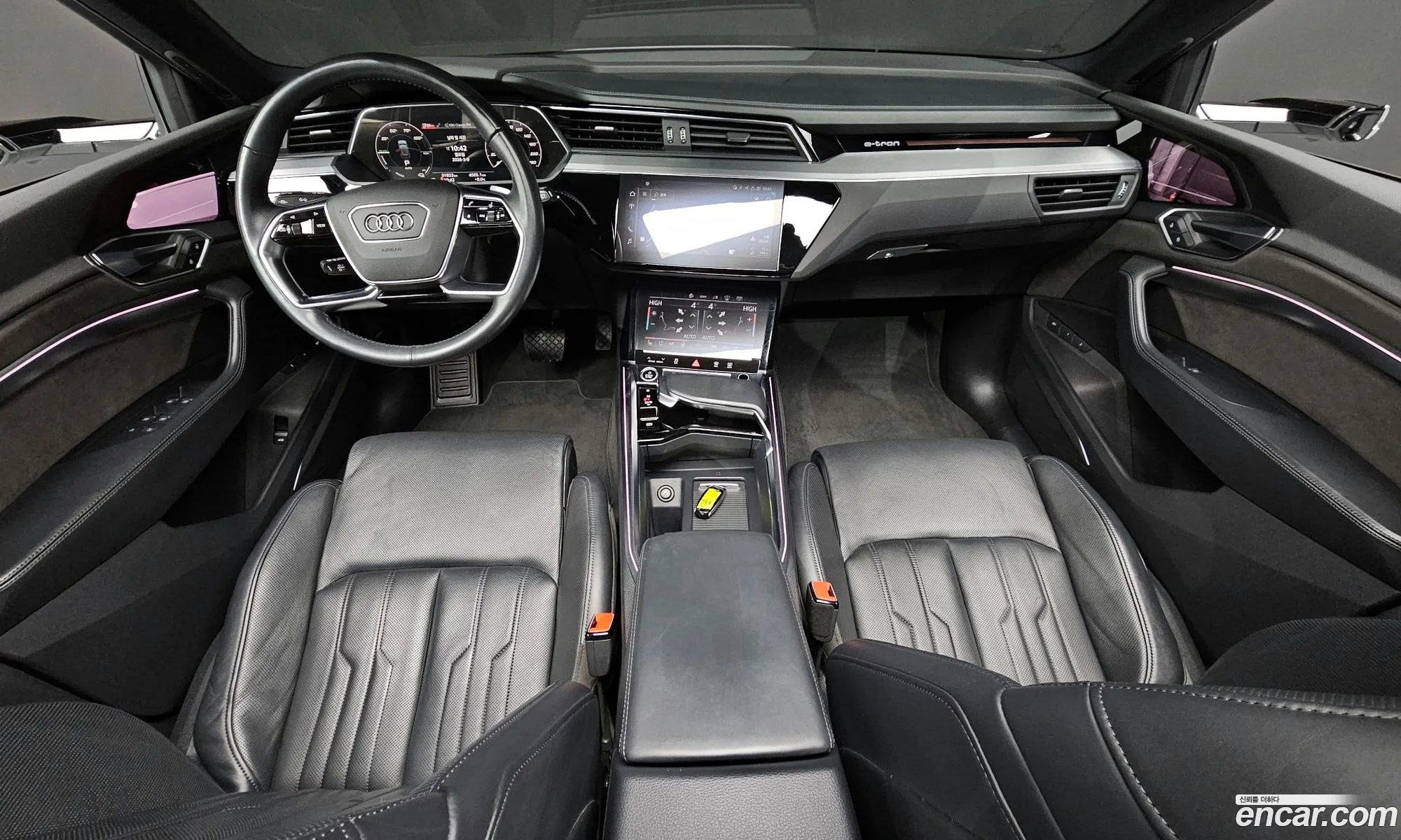 Audi e-tron 2021 WAUZZZGE3MB043533 — 12
