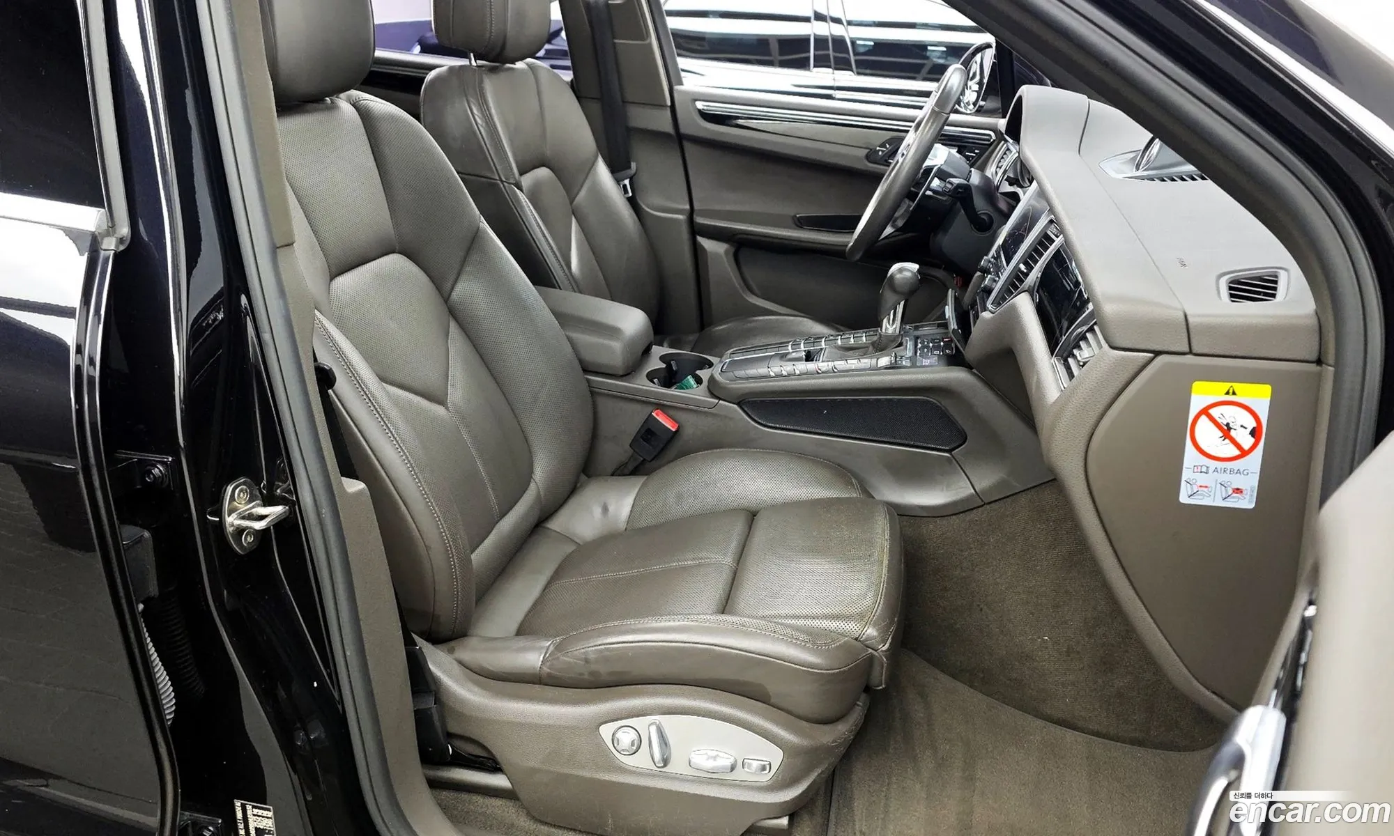 Porsche Macan 2016 WP1AD295XHLB70152 — 8
