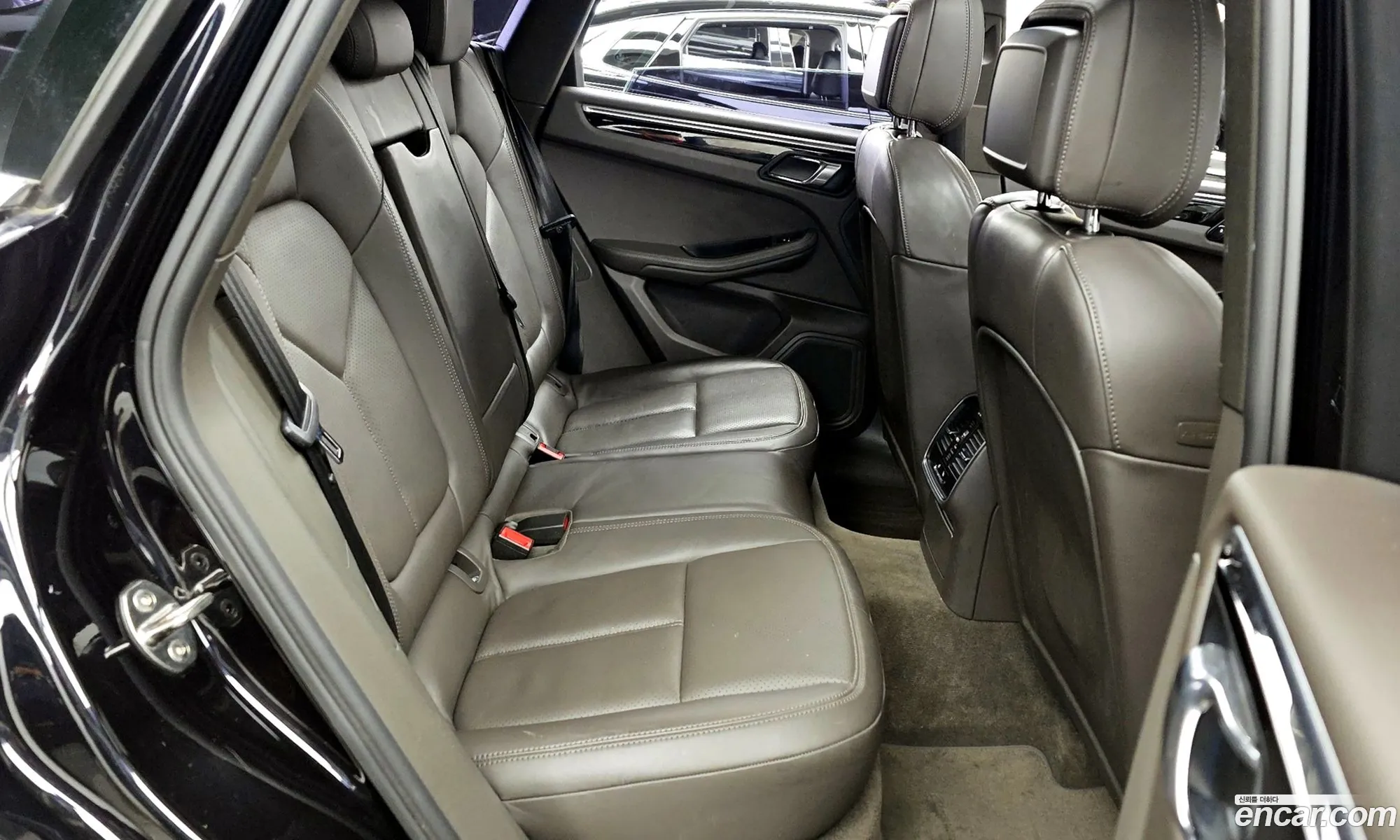 Porsche Macan 2016 WP1AD295XHLB70152 — 13