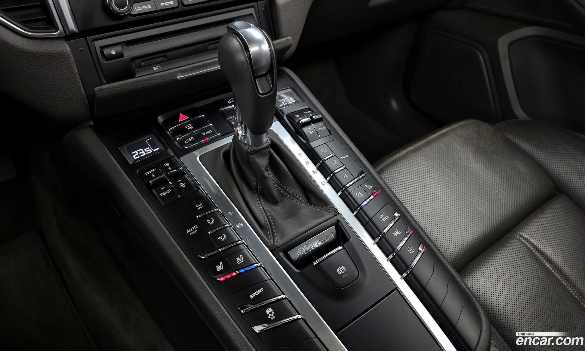 Porsche Macan 2016 WP1AD295XHLB70152 — 15
