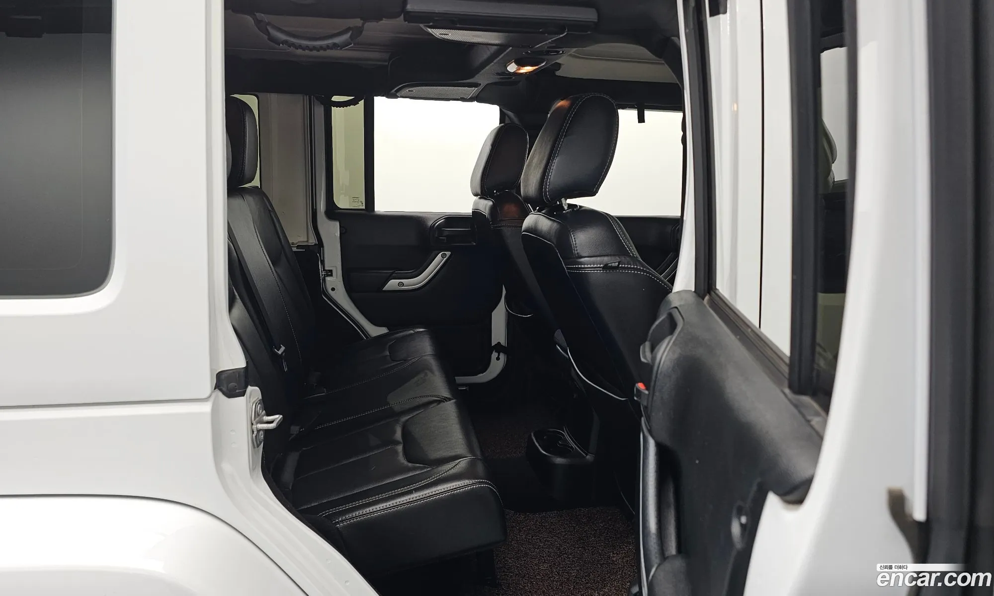 Jeep Wrangler 2017 1C4HJWEG3HL753024 — 13