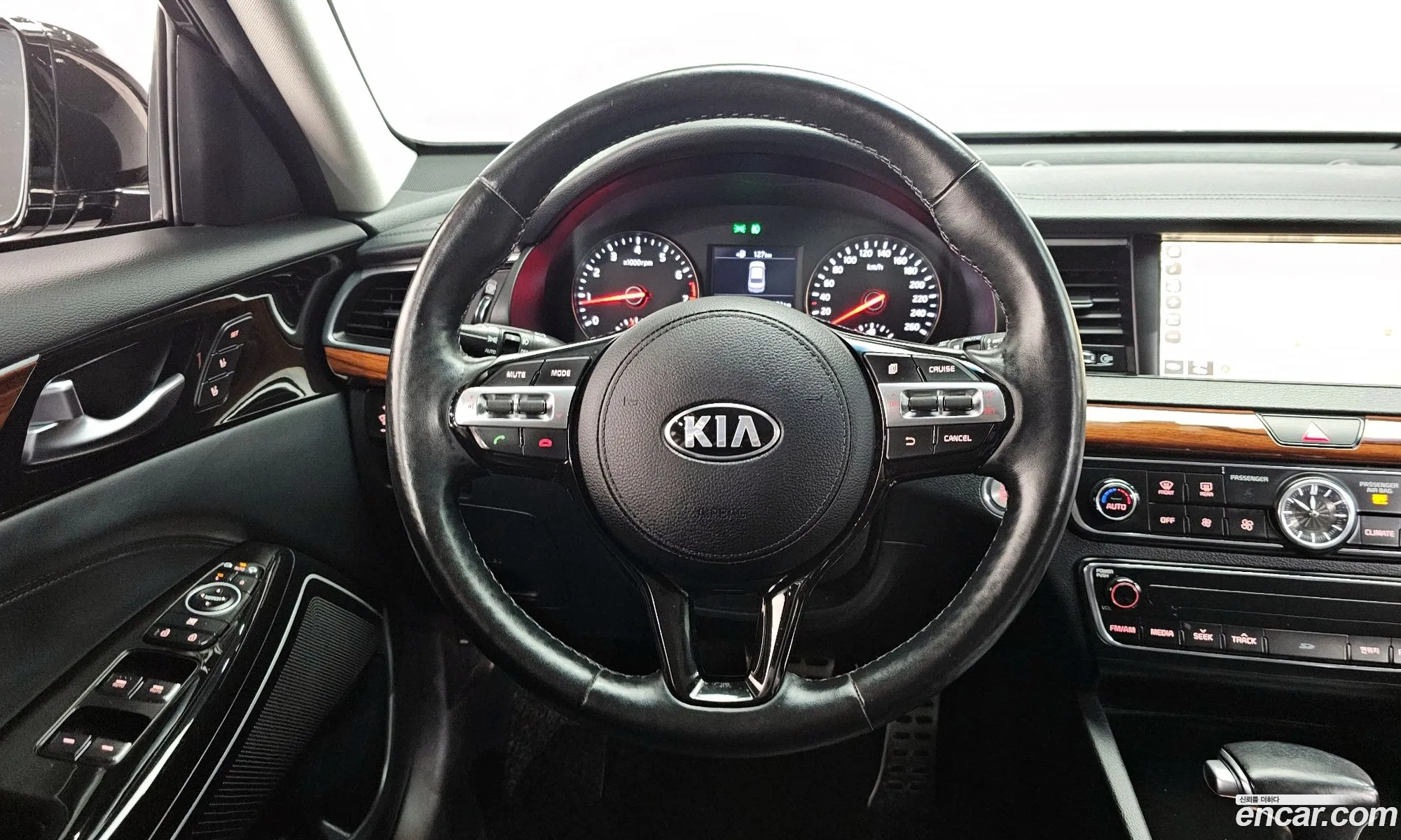 Kia K7 2016 KNALB415BGA037885 — 14