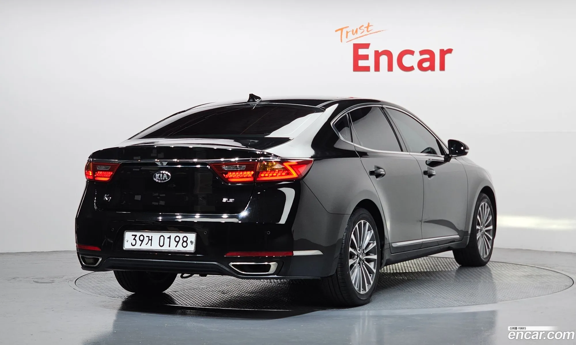 Kia K7 2016 KNALB415BGA037885 — 10