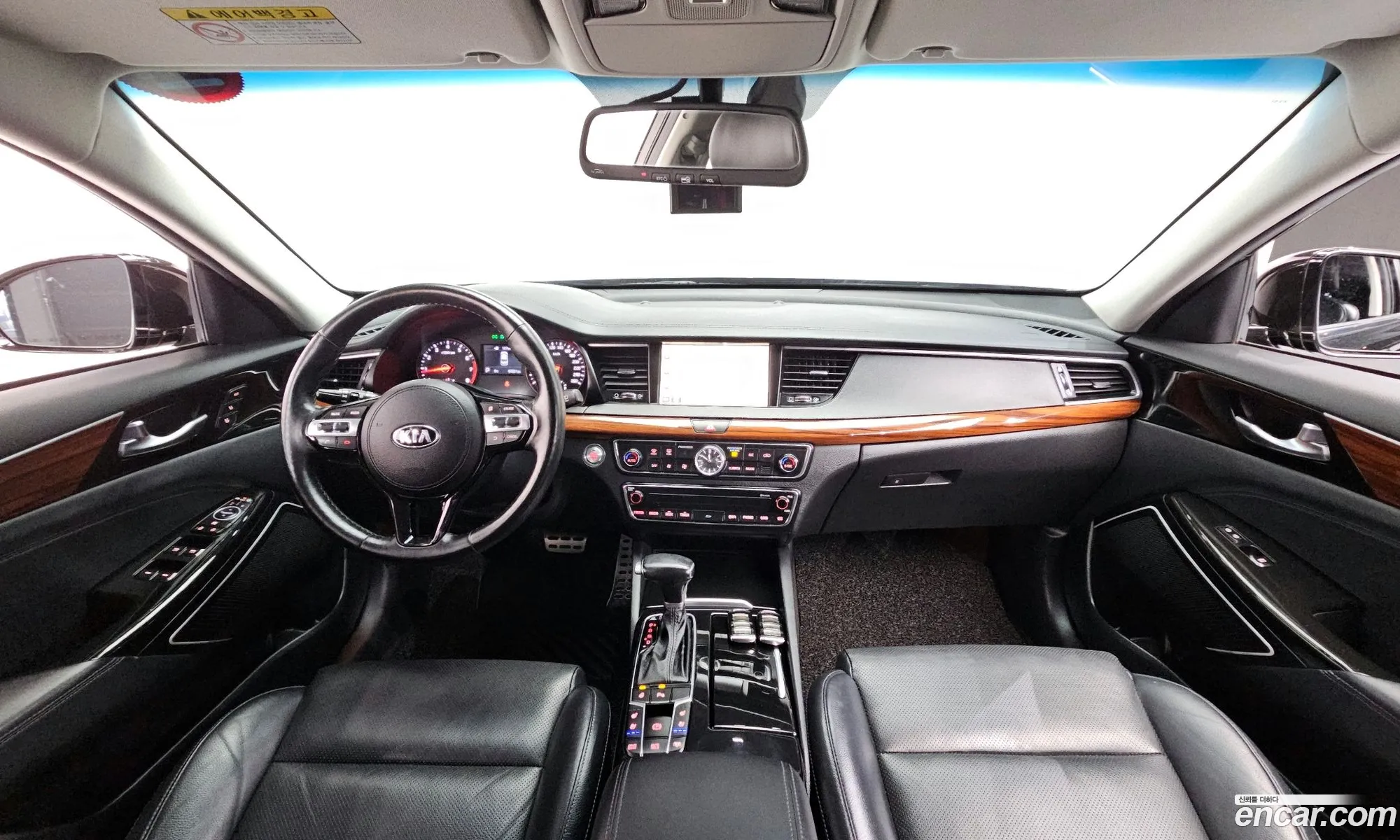 Kia K7 2016 KNALB415BGA037885 — 7