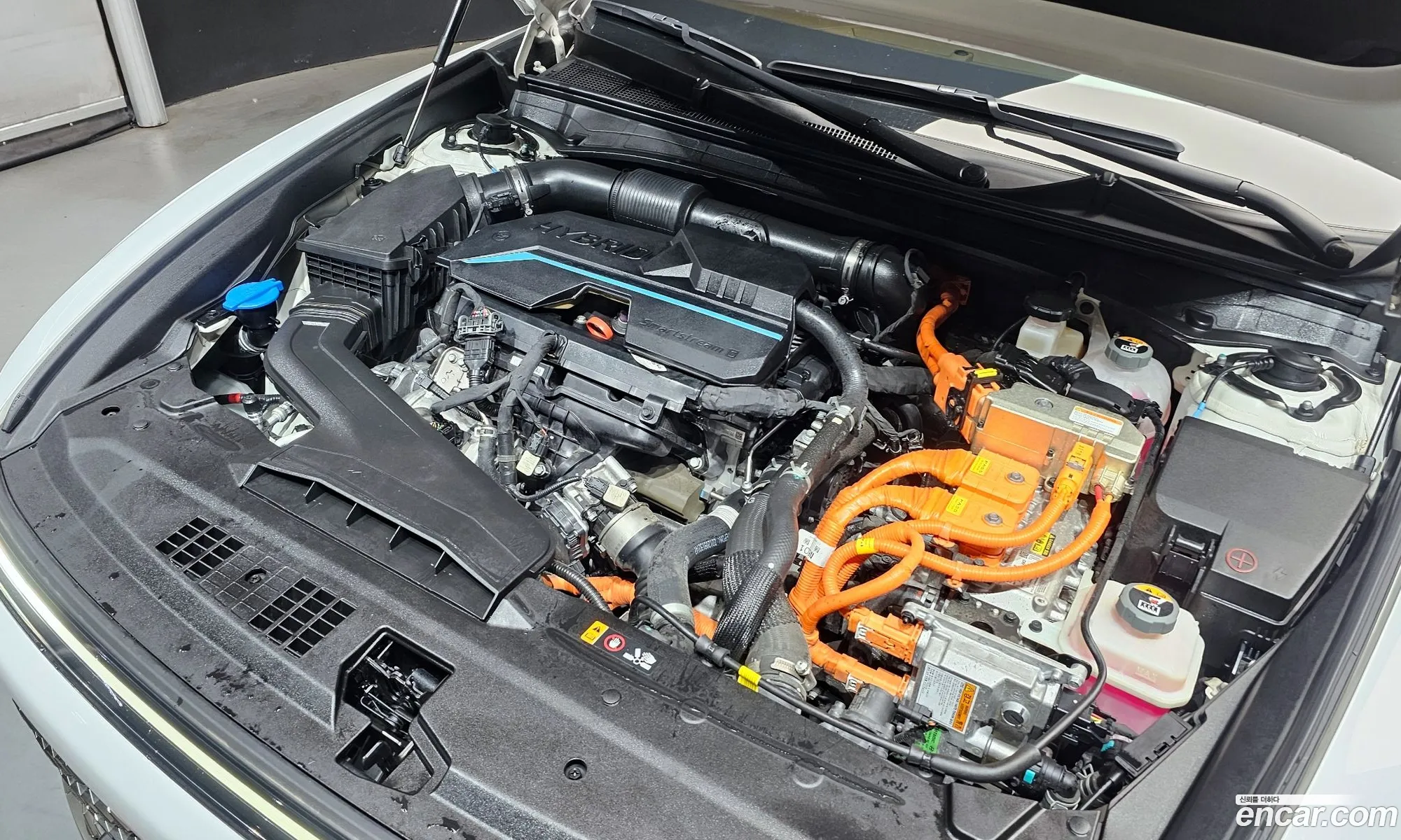 Hyundai Grandeur Hybrid 2023 — 17
