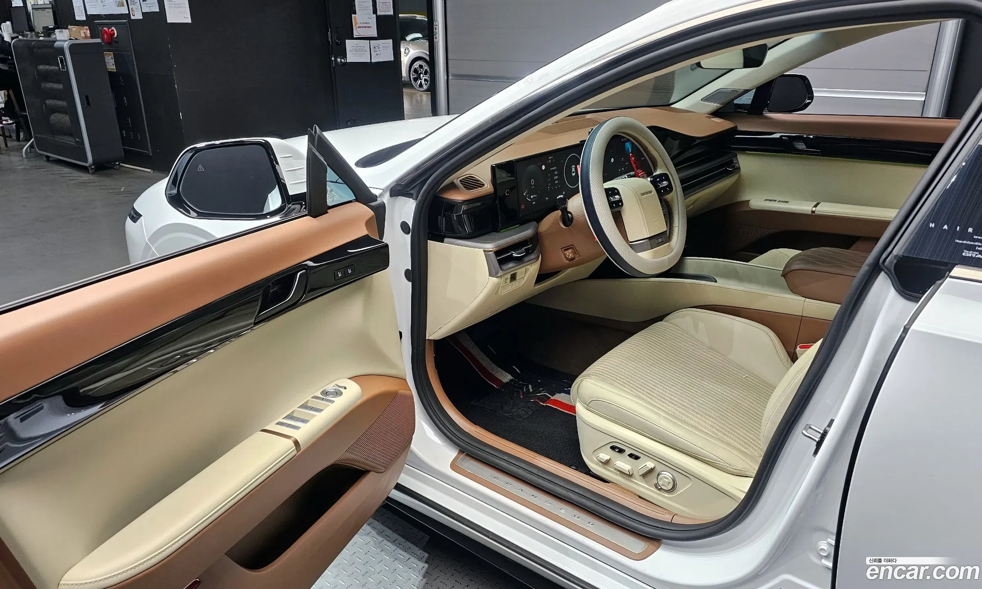 Hyundai Grandeur Hybrid 2023 — 6