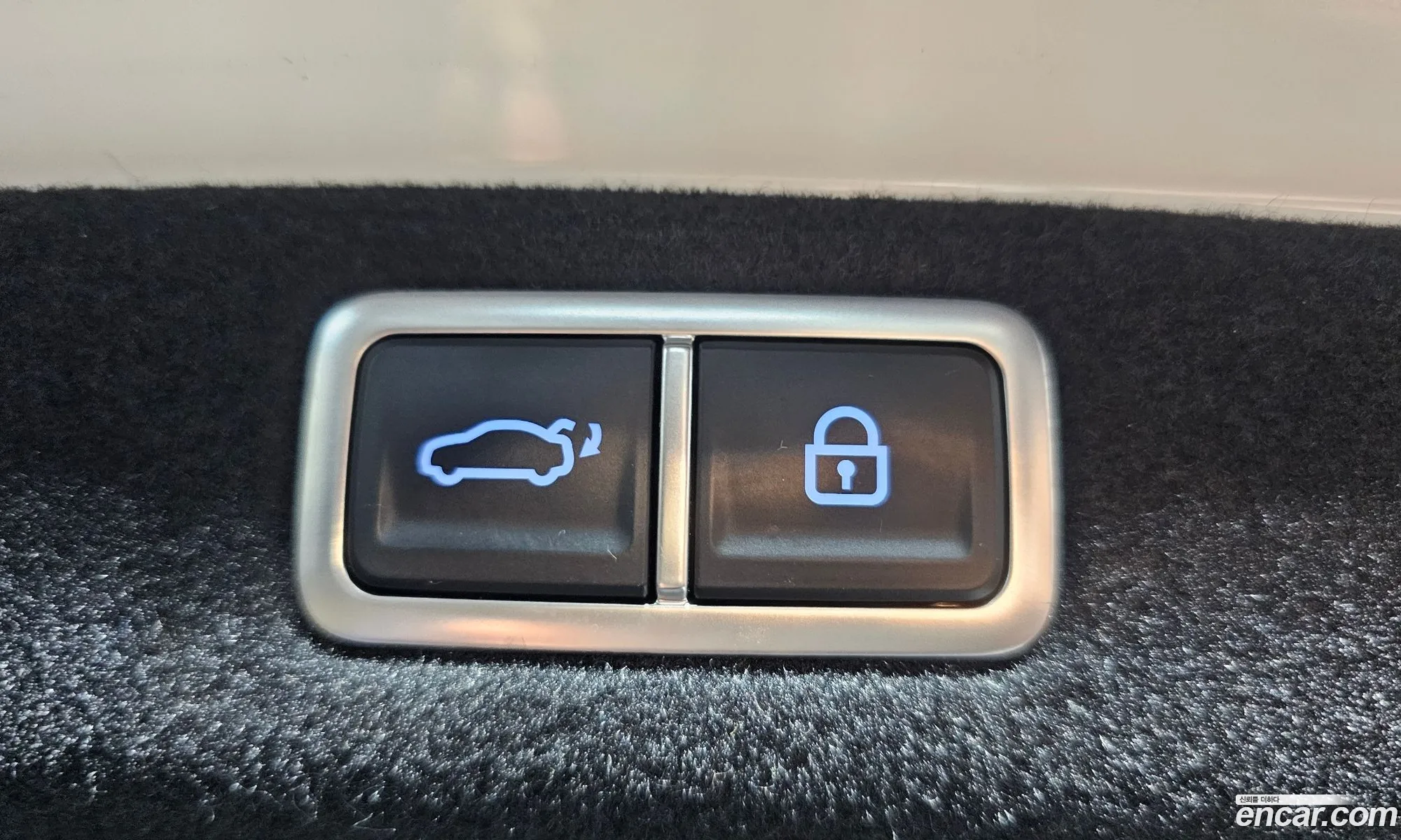 Hyundai Grandeur Hybrid 2023 — 18