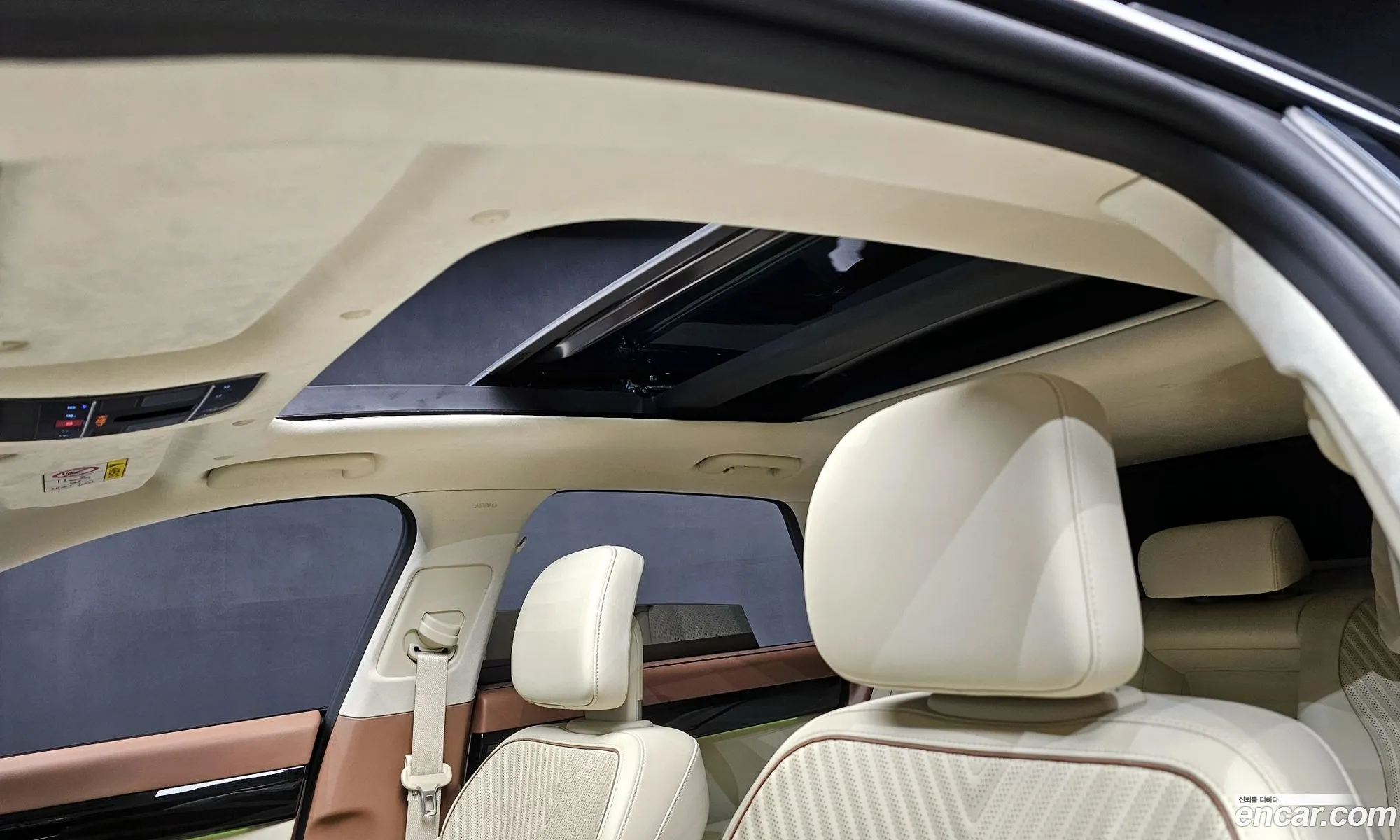 Hyundai Grandeur Hybrid 2023 — 4