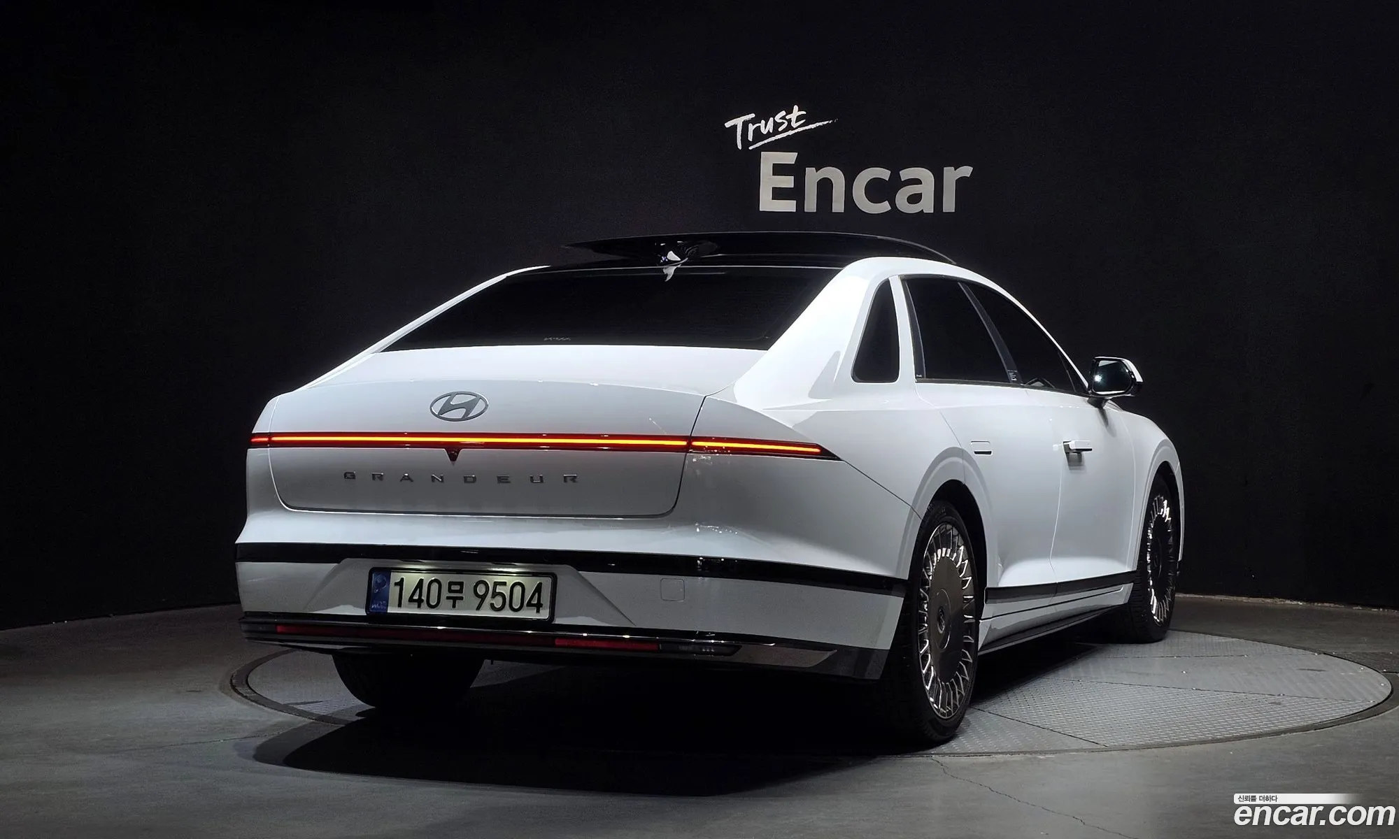 Hyundai Grandeur Hybrid 2023 — 5