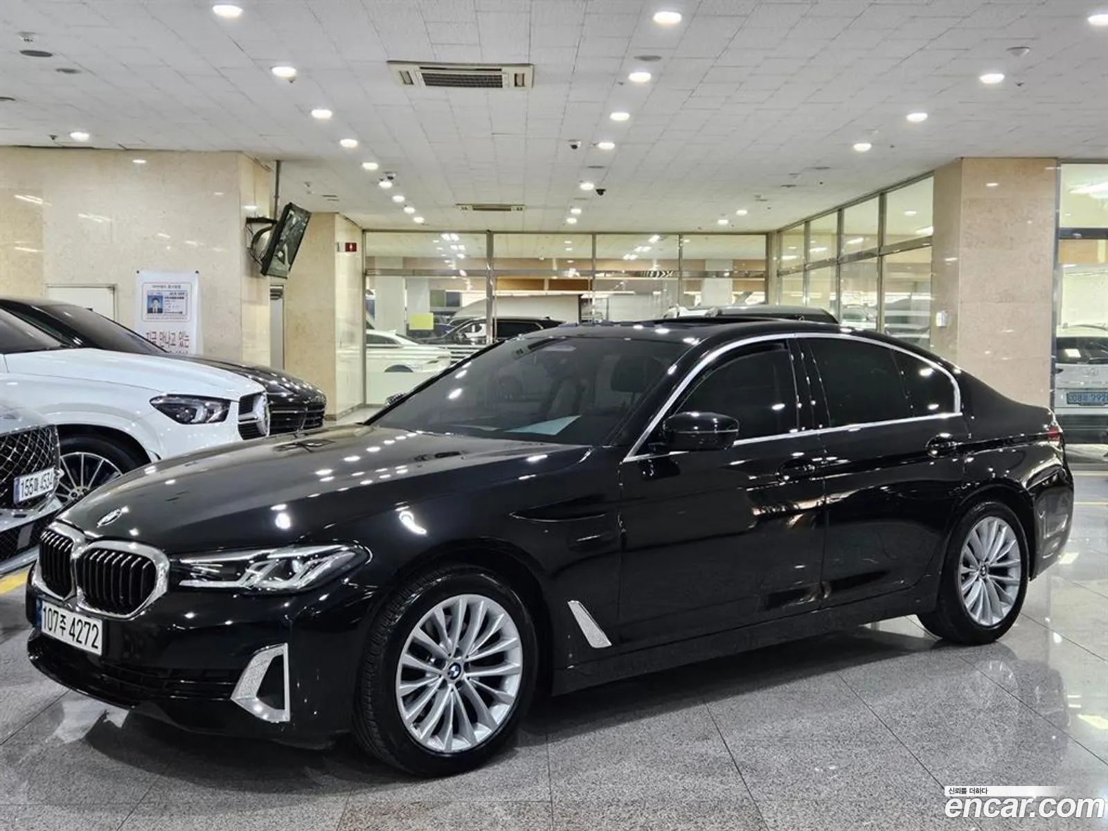 BMW 5 Series 2022 — 18