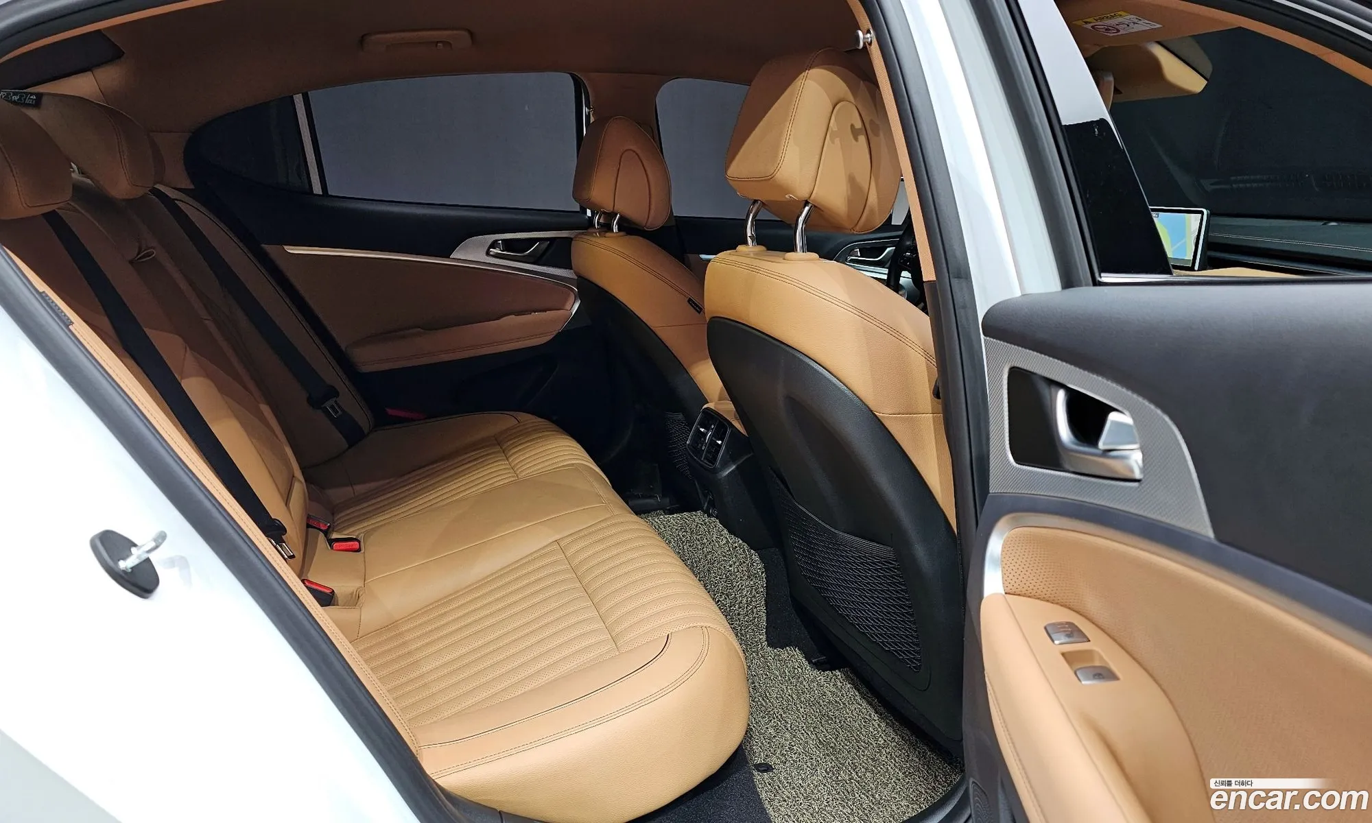 Genesis G70 2021 — 9