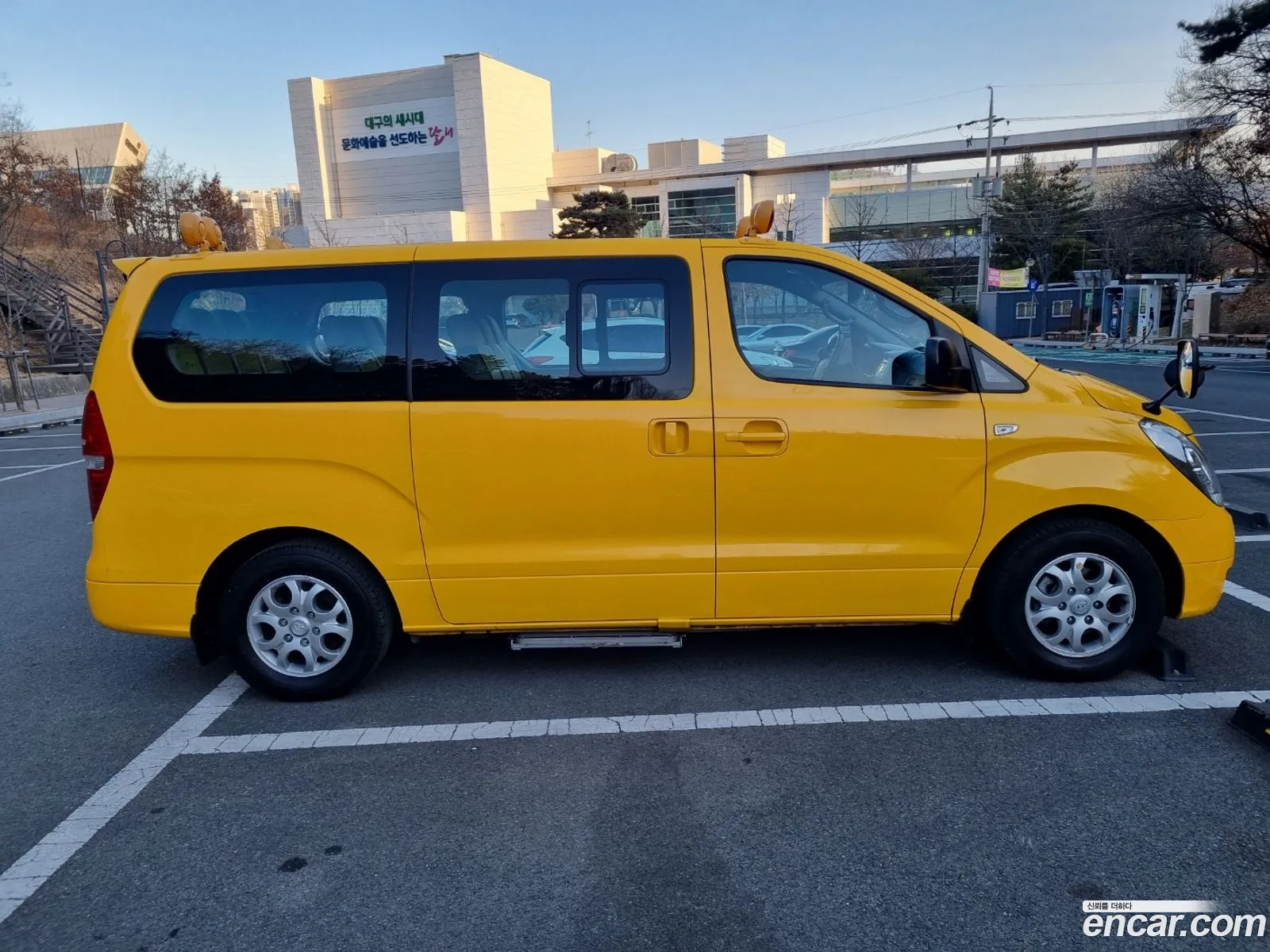 Hyundai Grand Starex 2015 — 17