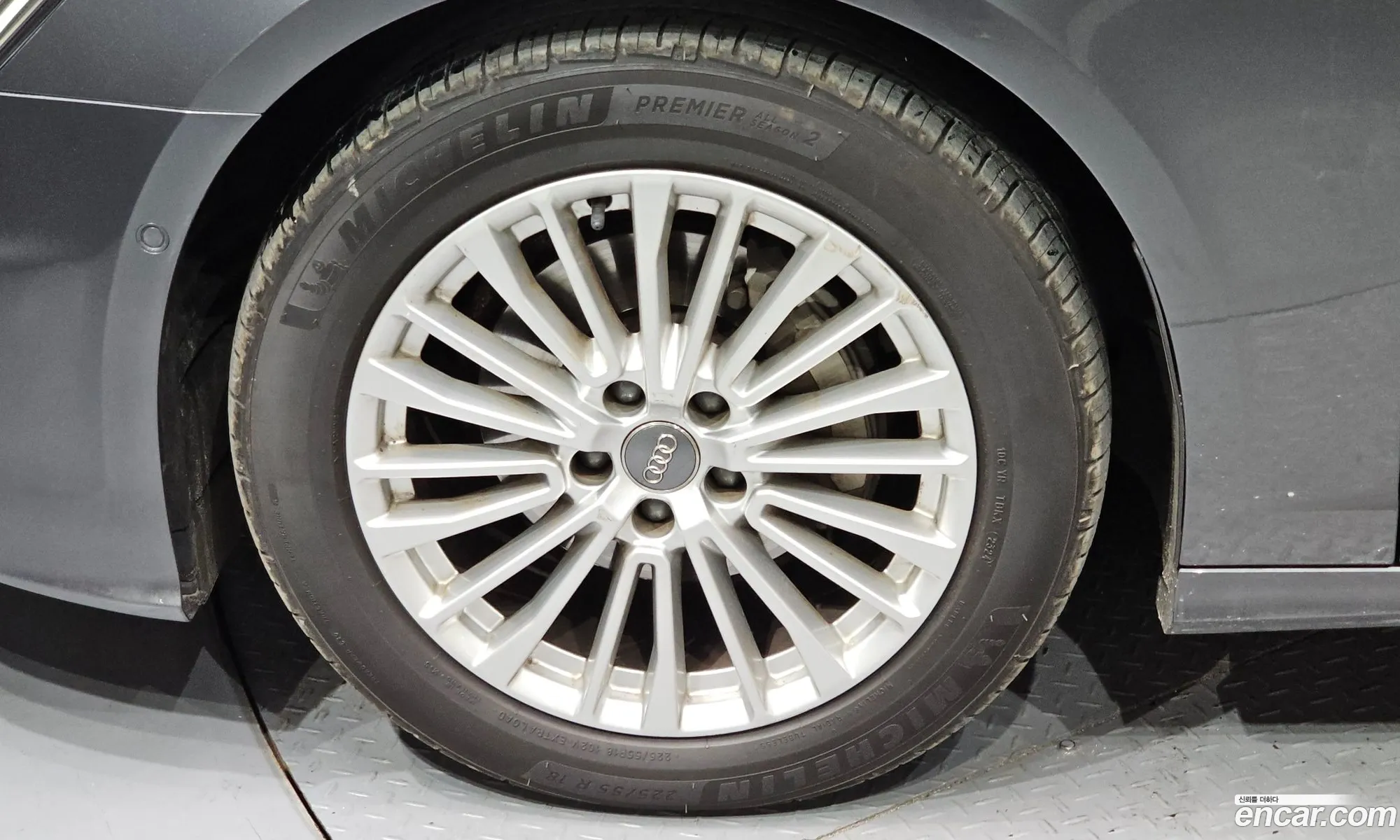 Audi A6 2020 WAUZZZF22LN067360 — 15