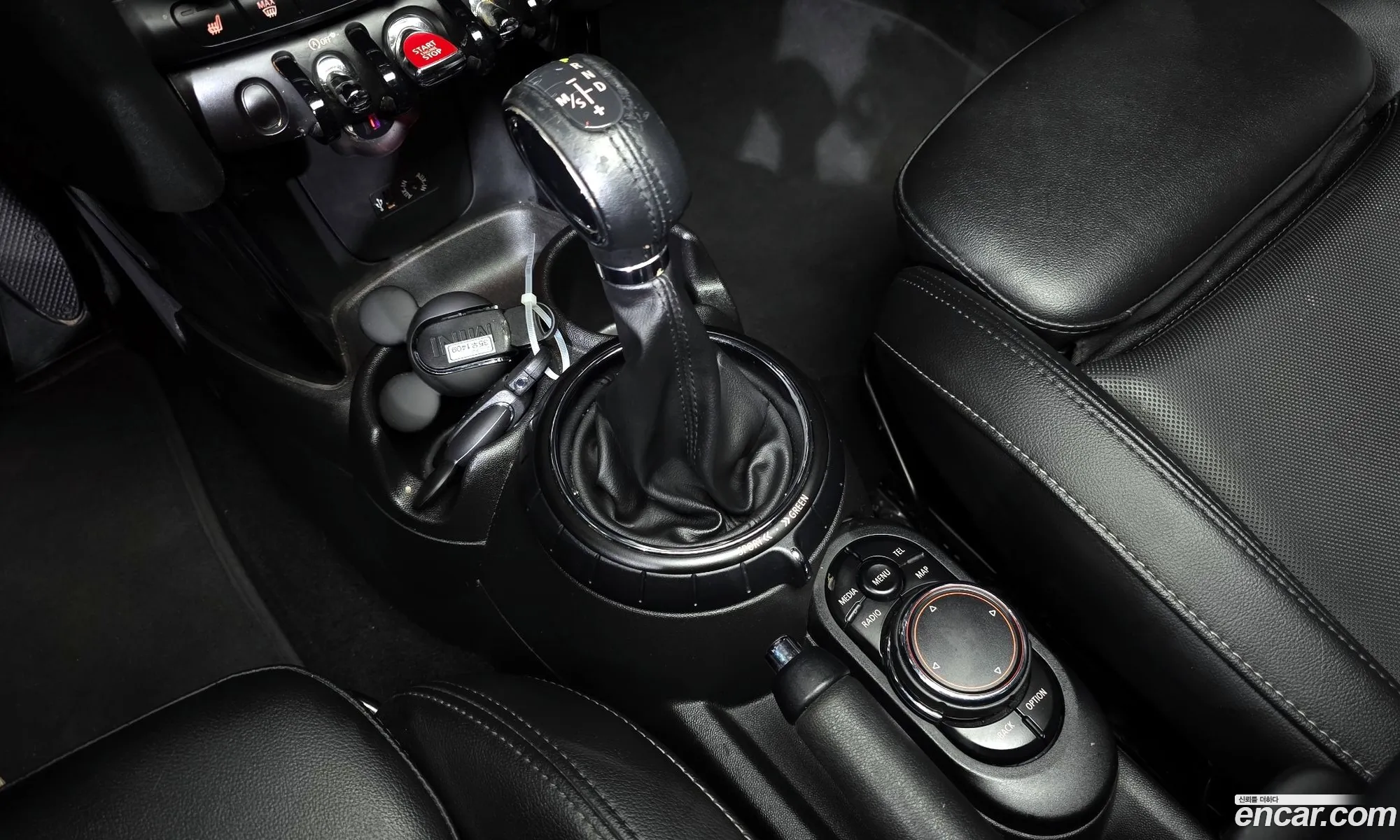 Mini Cooper 2017 — 18