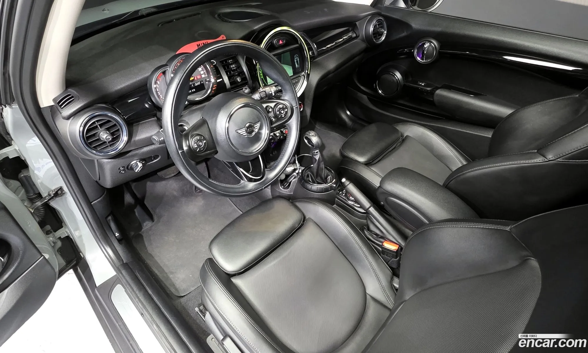 Mini Cooper 2017 — 13