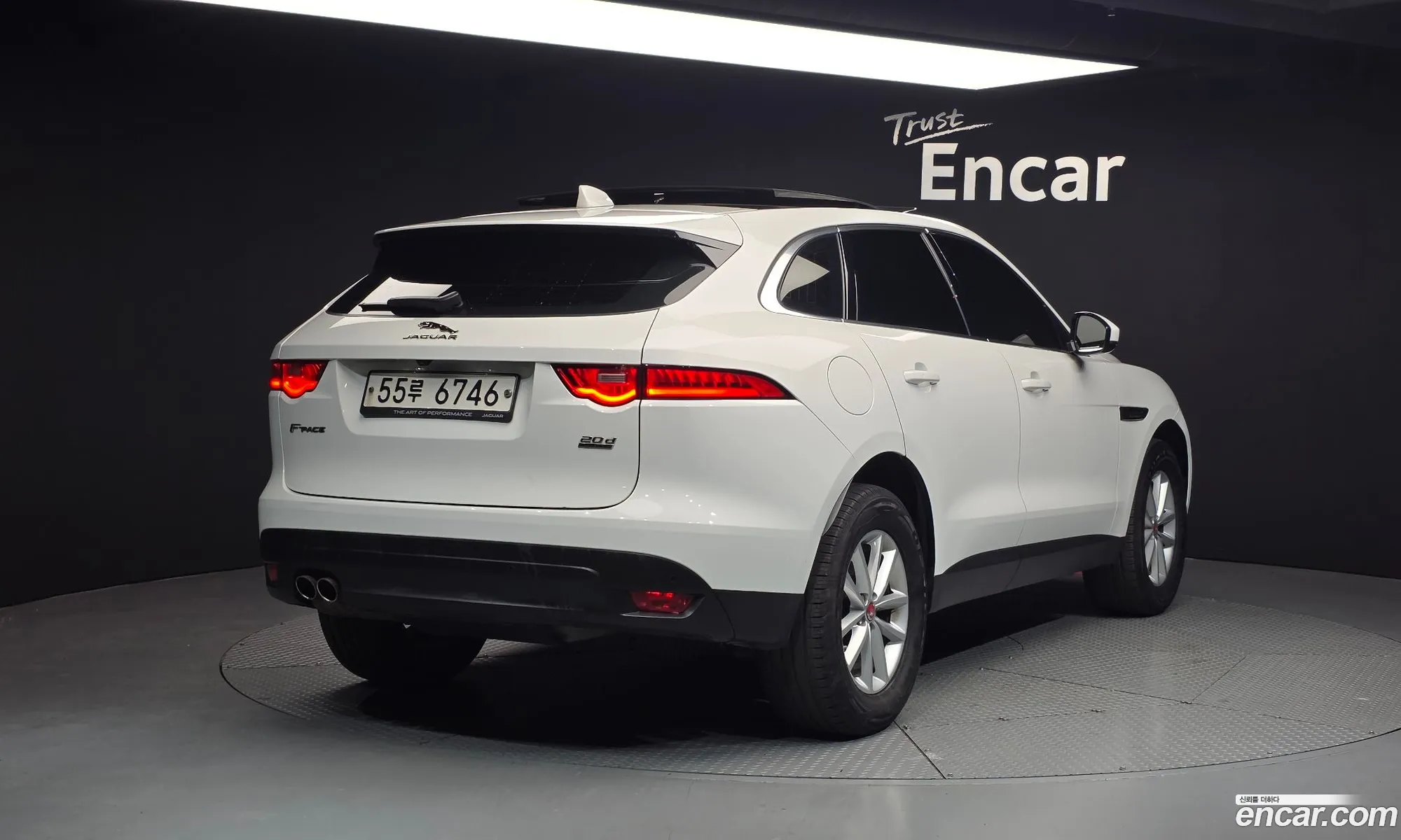 Jaguar F-Pace 2017 SADCA2BN4JA278236 — 15