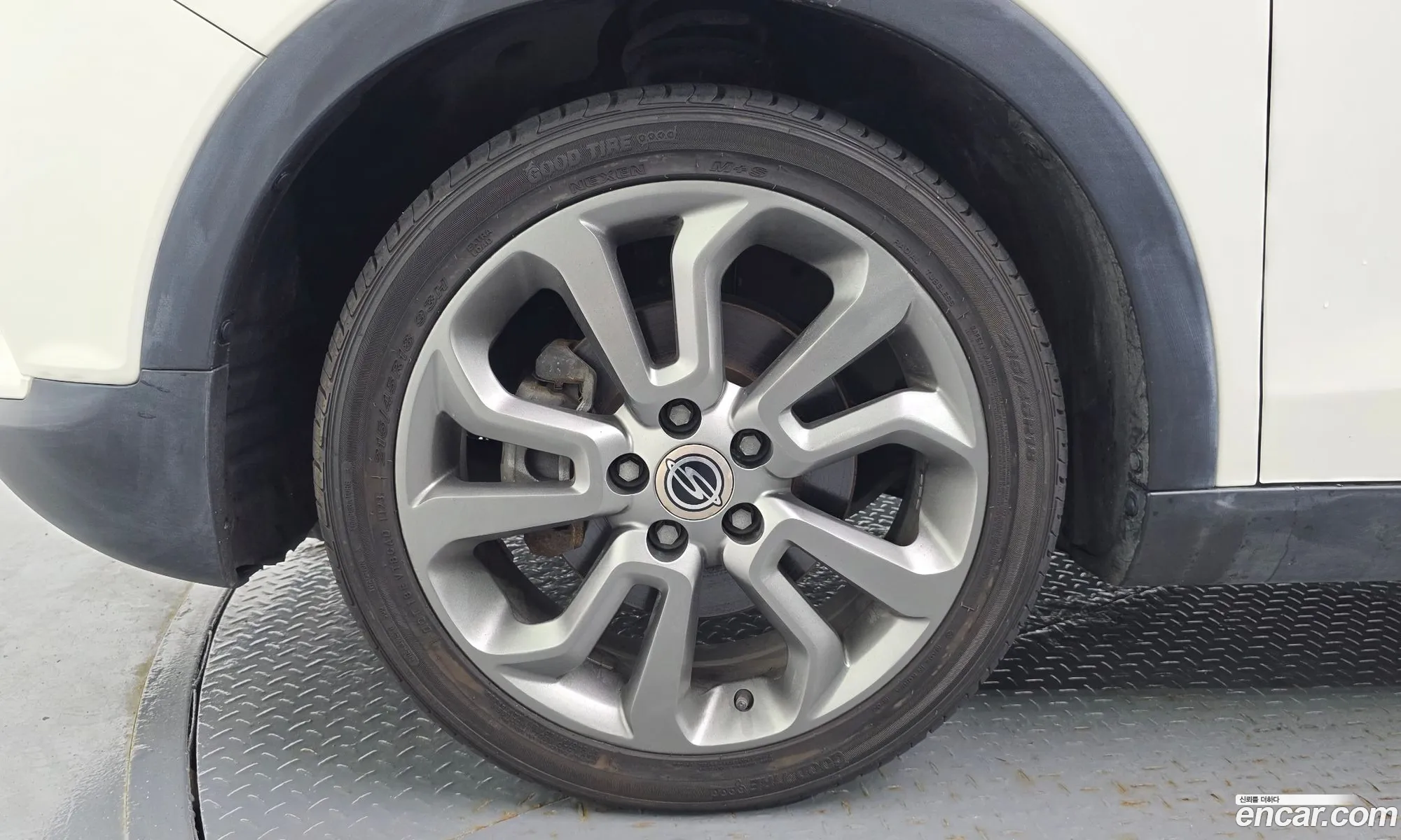 KG Mobility (SsangYong) Tivoli 2015 — 20