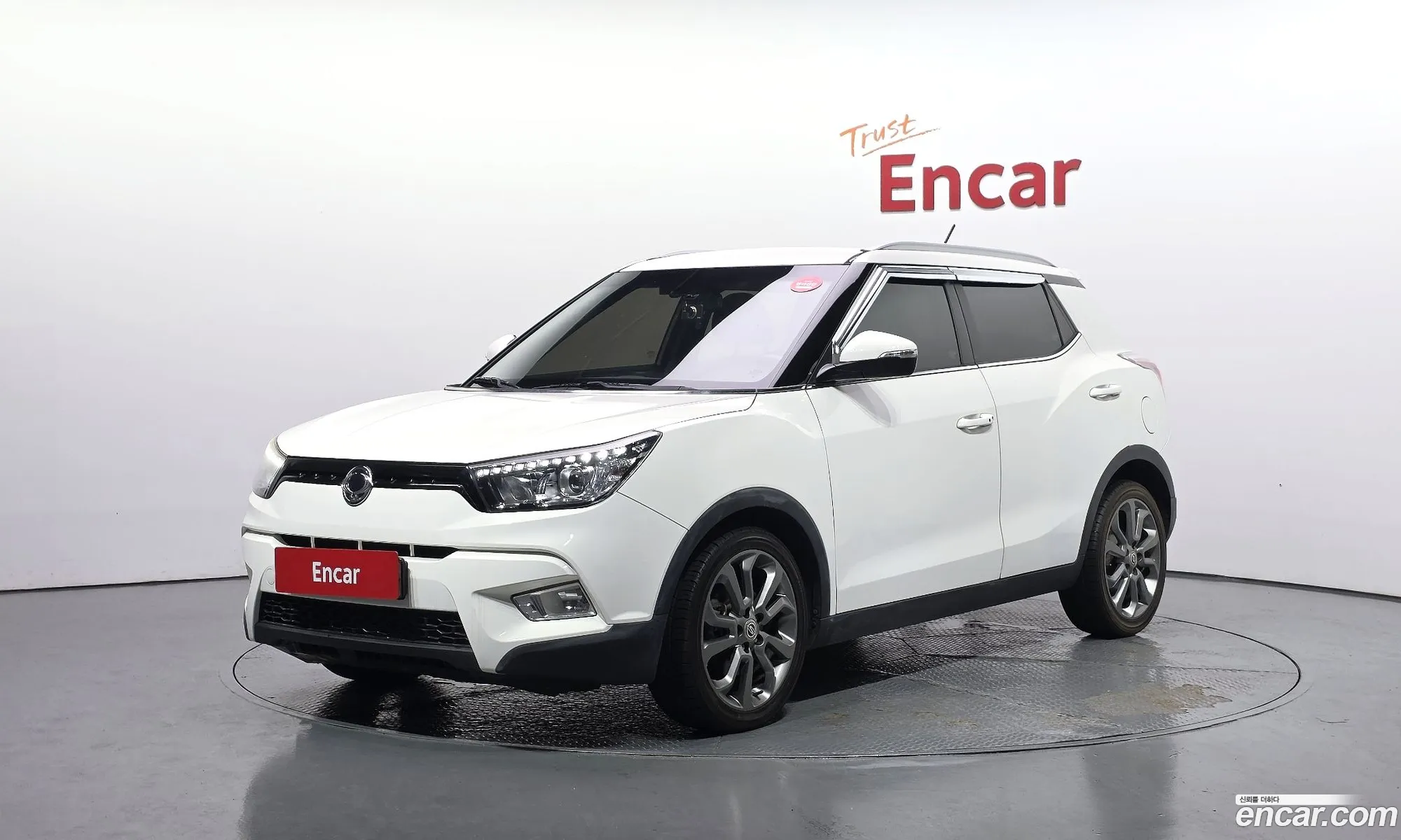 KG Mobility (SsangYong) Tivoli 2015 — 3